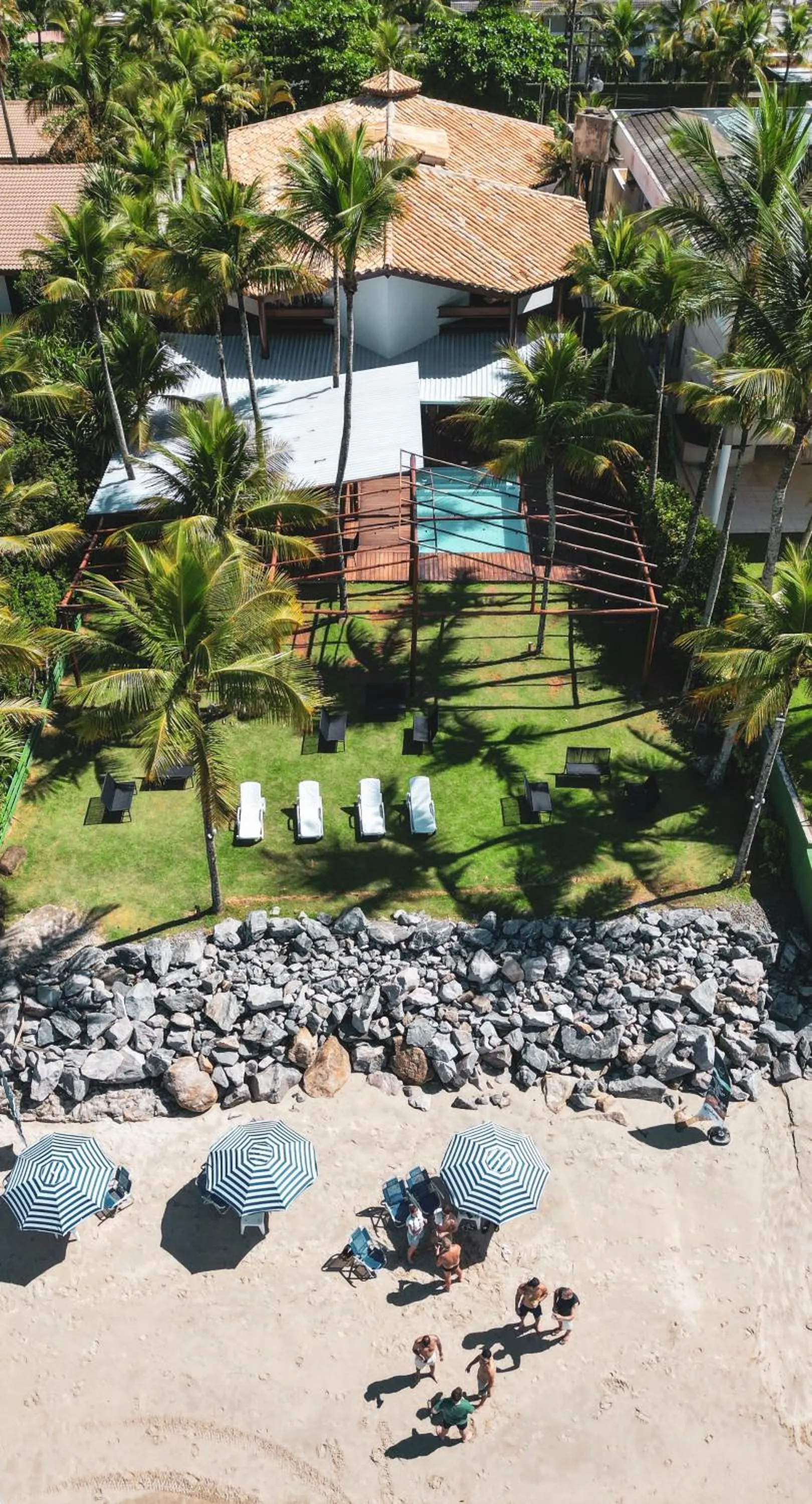 120 Hotel & Beach Club