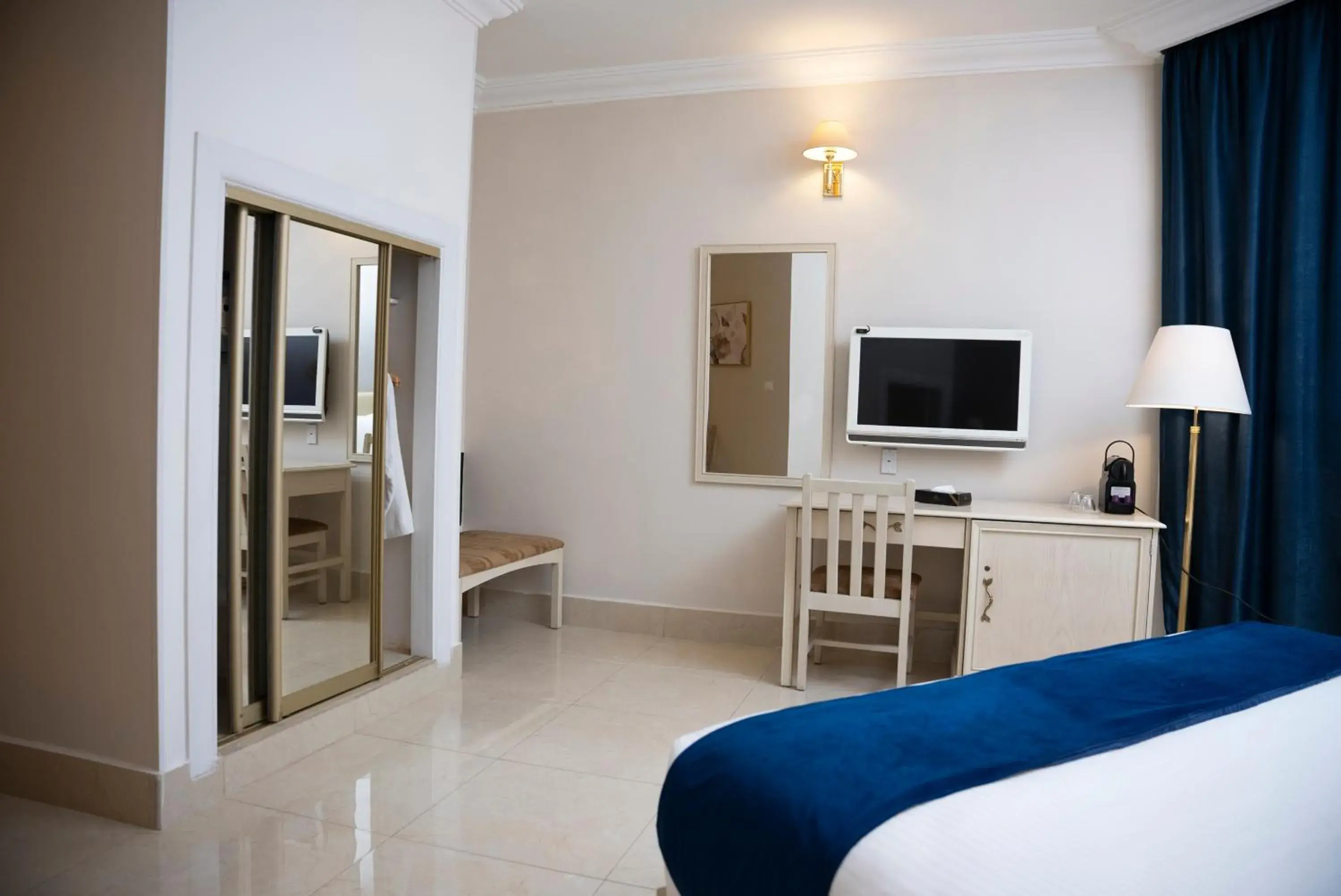 Bed in Amman West Luxury Hotel Bed in Amman West Luxury Hotel