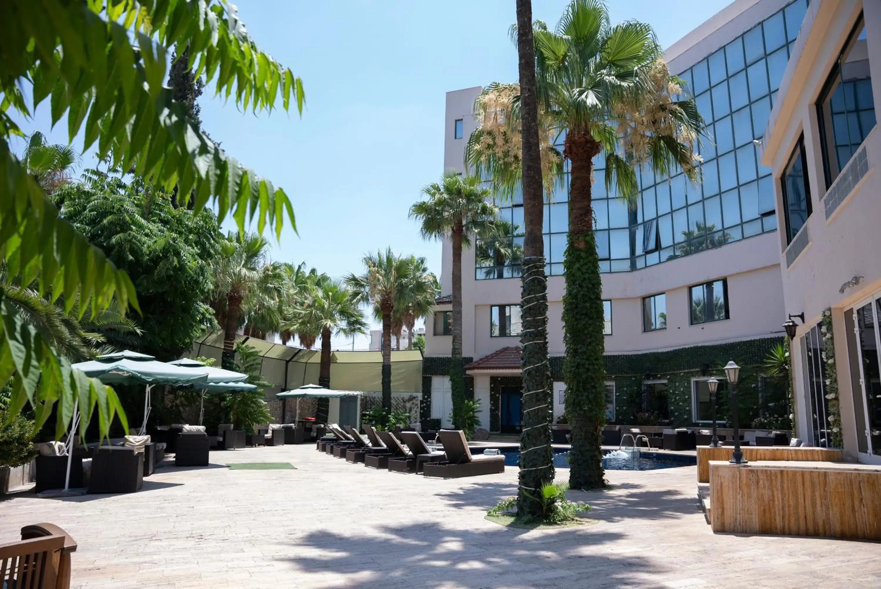 Swimming pool in Amman West Luxury Hotel Swimming pool in Amman West Luxury Hotel