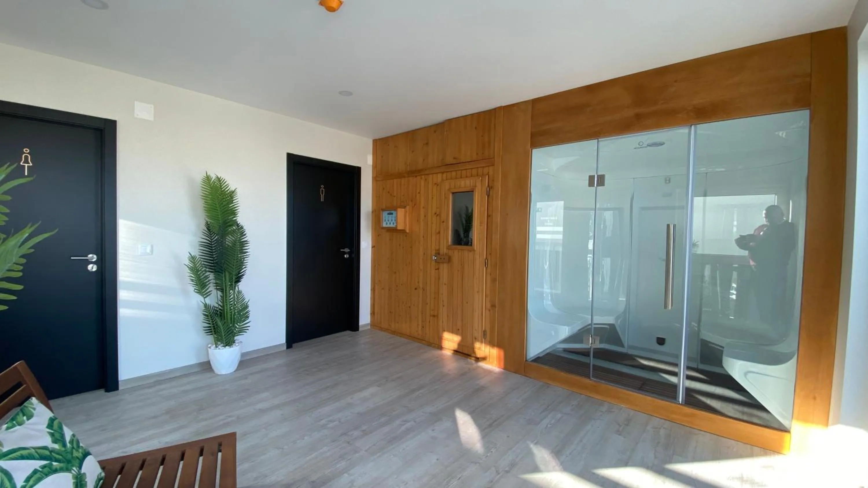 Hot Tub in SIENNA Hotel