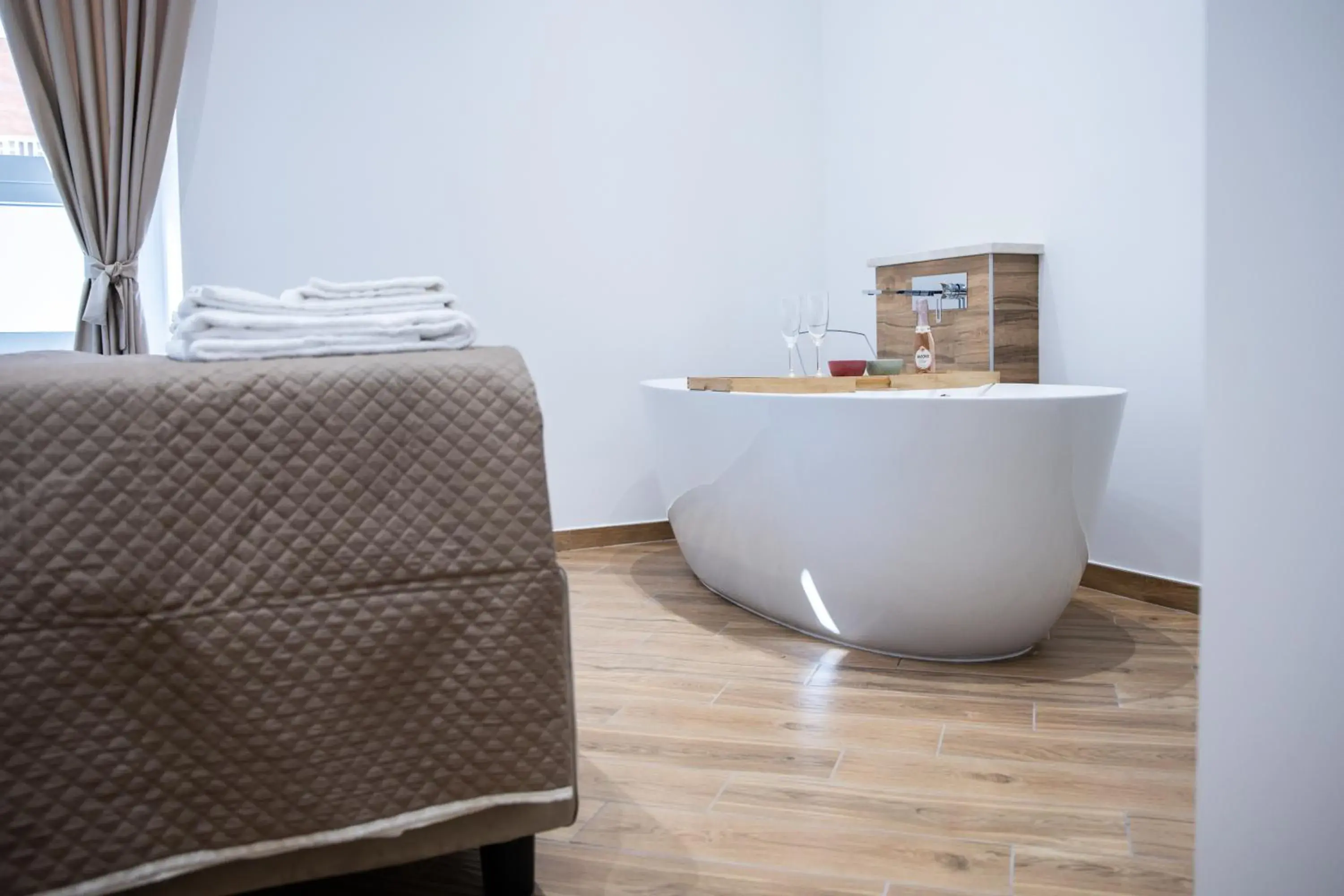 Deluxe Double Room with Bath in Dimora Diaz B&B Deluxe Double Room with Bath in Dimora Diaz B&B