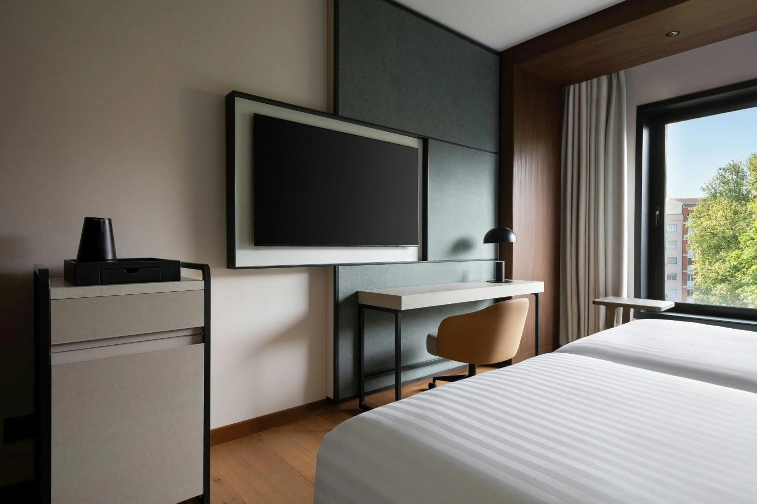 Photo of the whole room, Bed in Milan Marriott Hotel