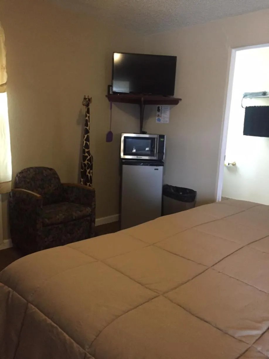 TV and multimedia in Highland Court Motel