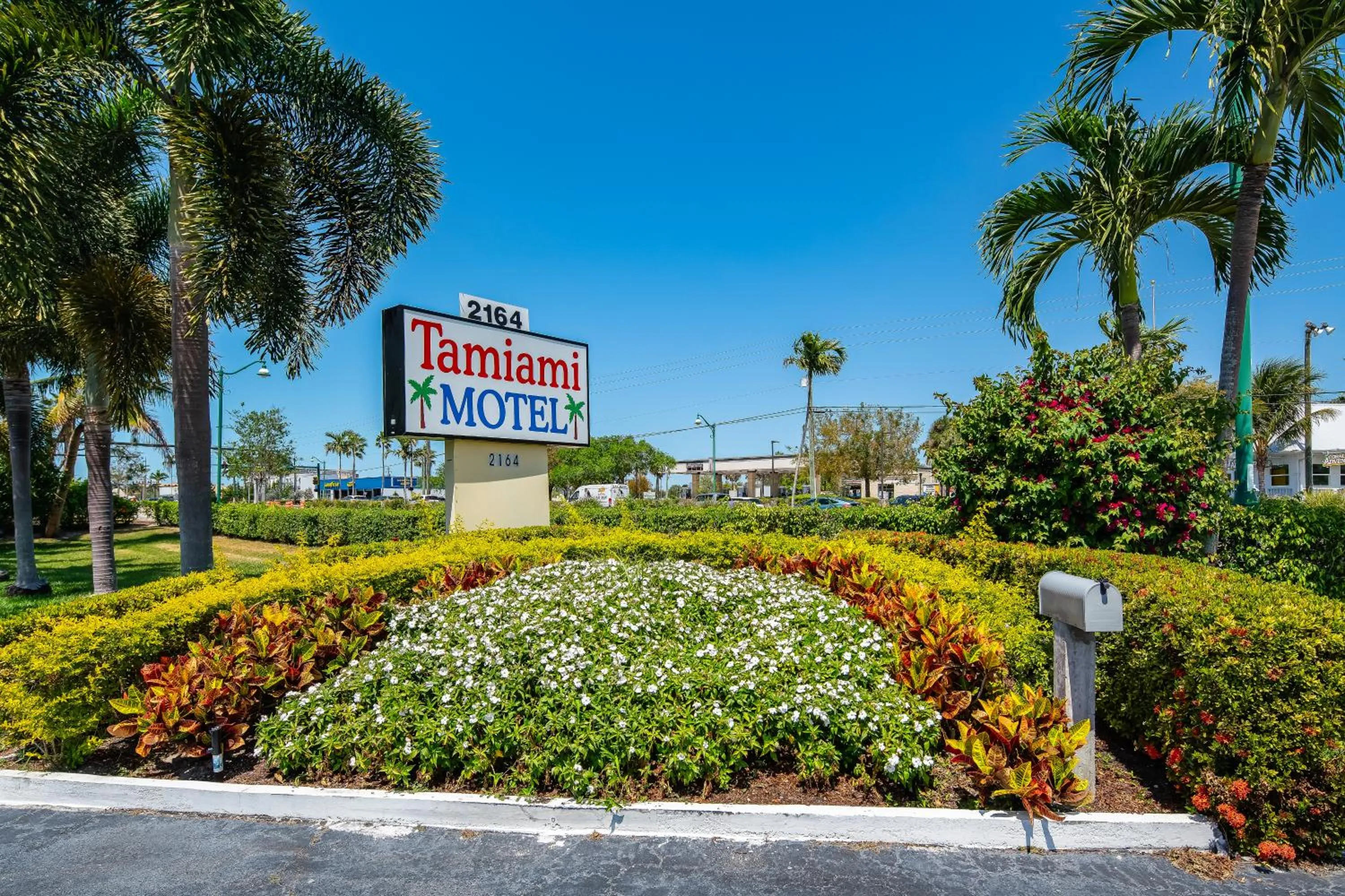 Property building in Tamiami Motel