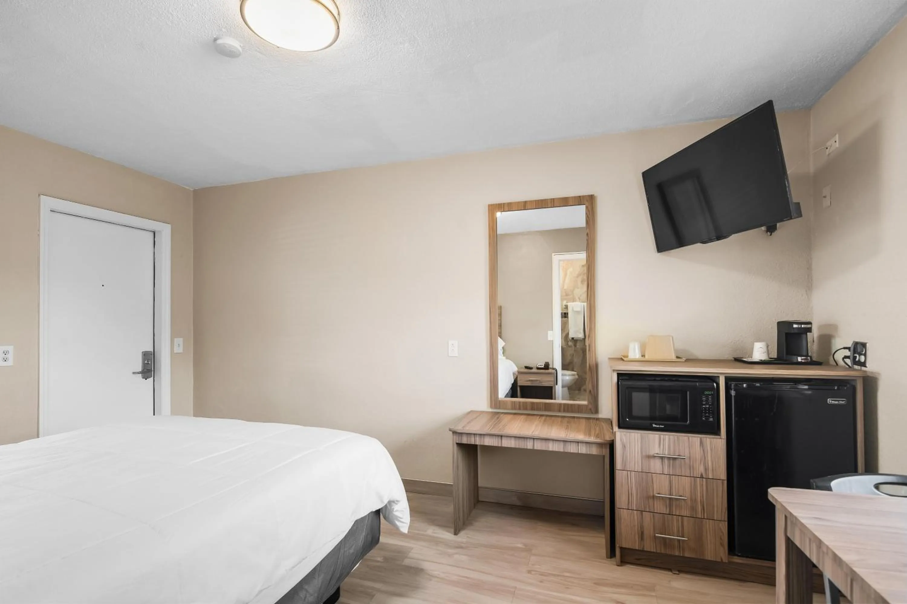 Bedroom, Bed in Tamiami Motel