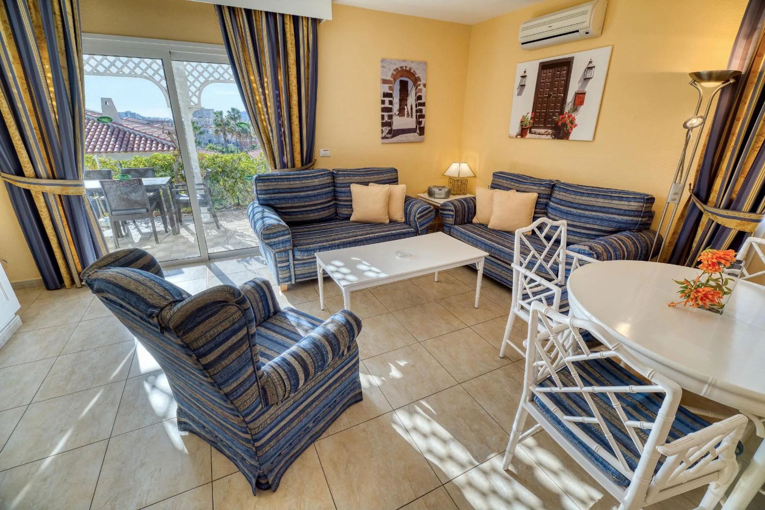 Coffee/tea facilities in Ona Sueño Azul