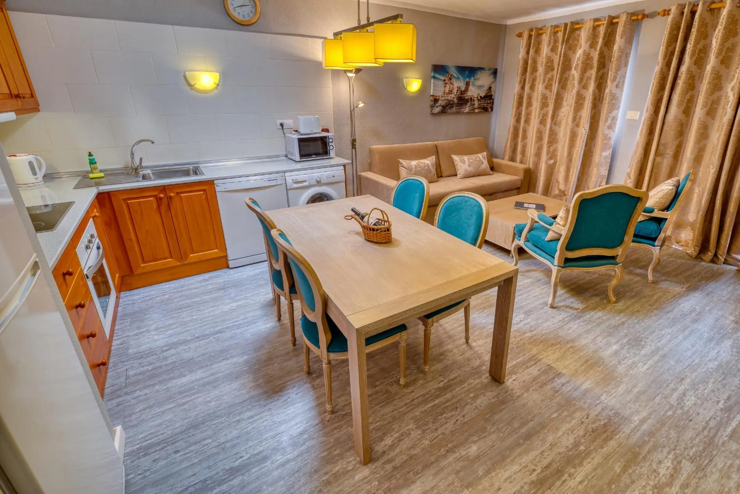 Coffee/tea facilities in Ona Las Brisas