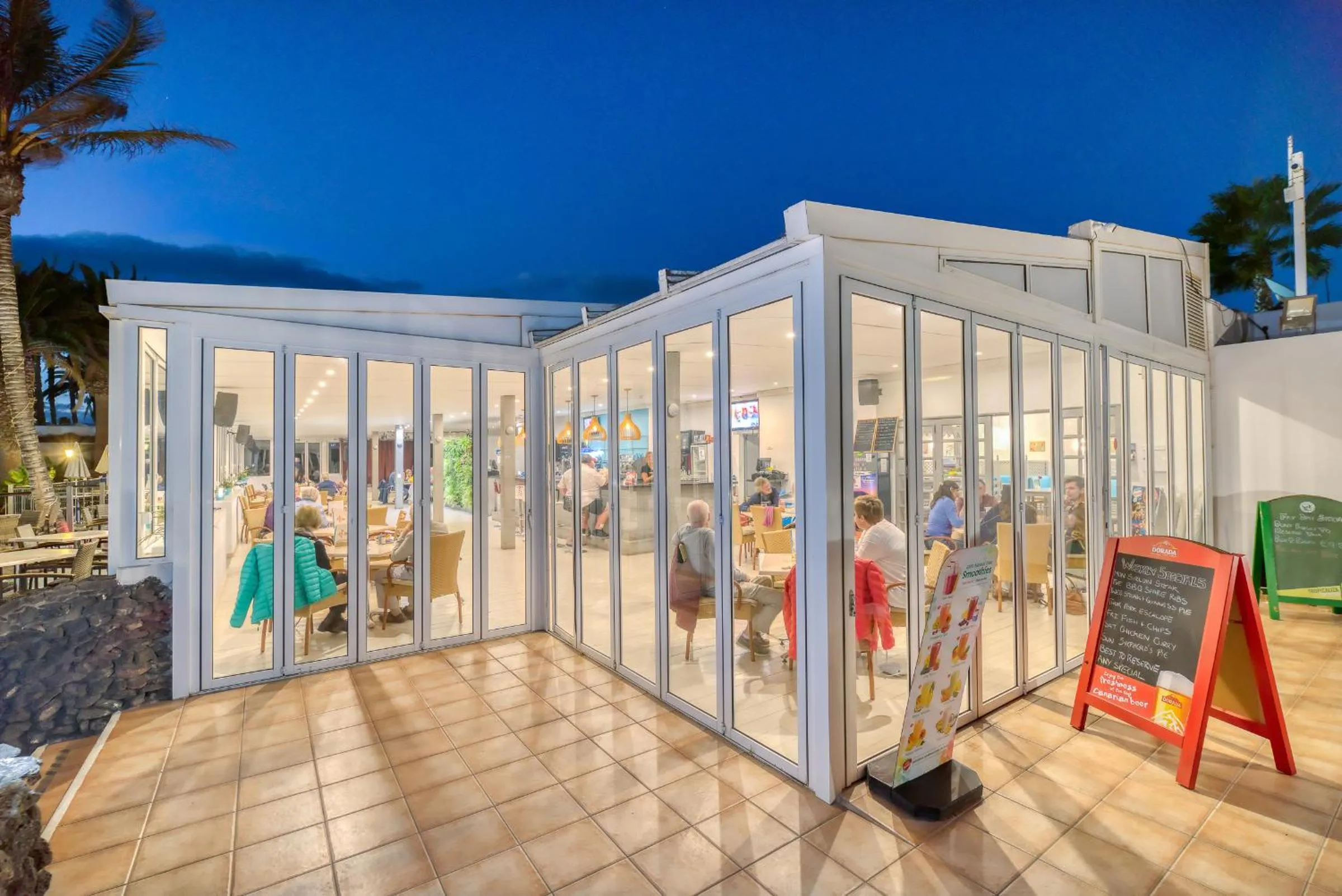 Lounge or bar in Ona Las Brisas