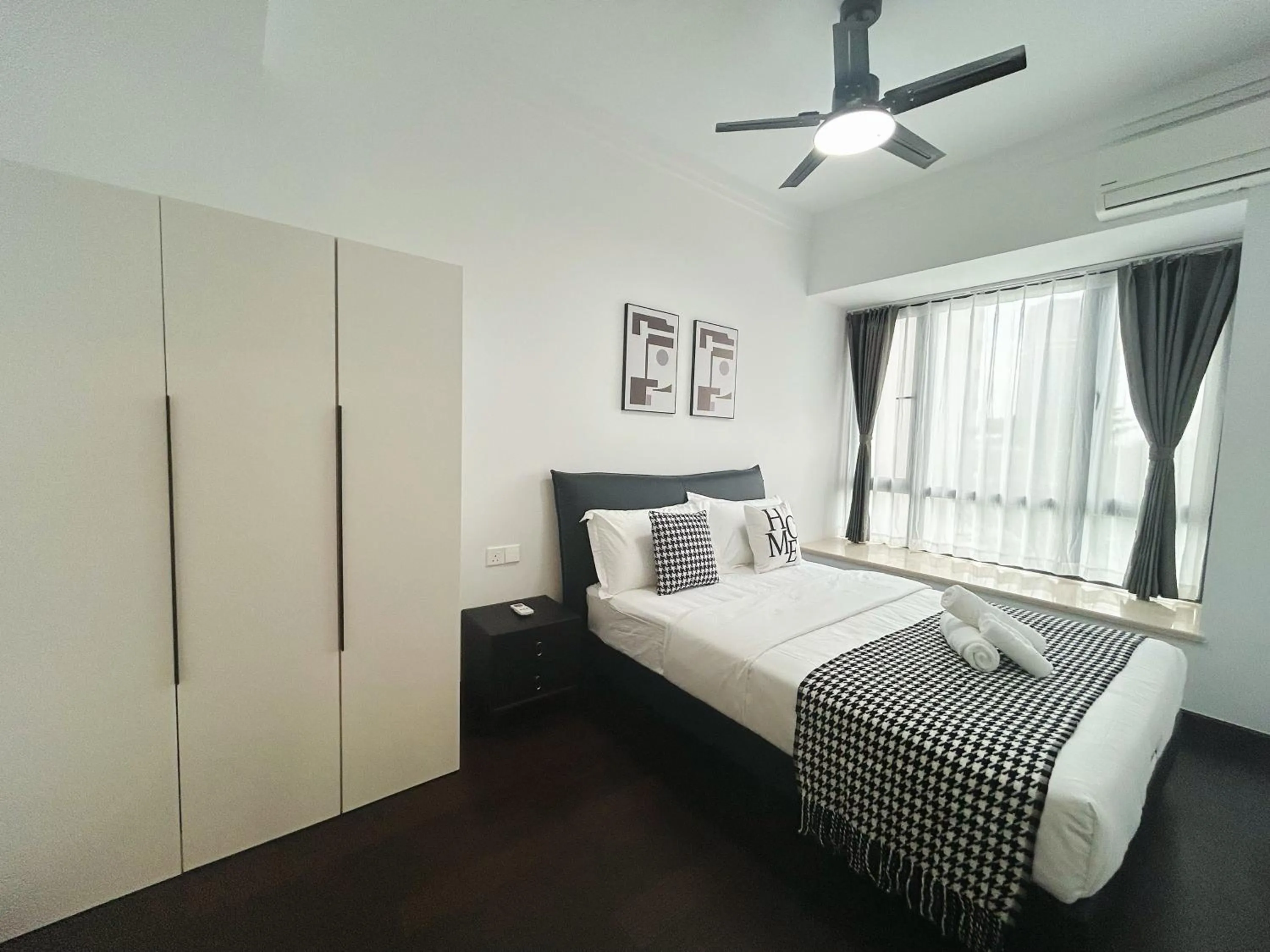 Bed in R&F Princess Cove Cozy&Boutique Homestay By Wan Li Property Management