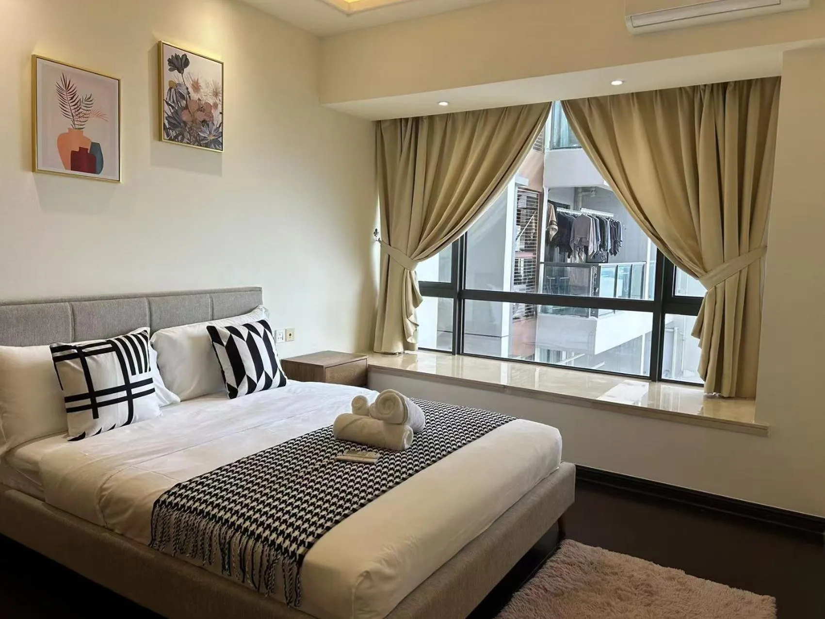 Bed in R&F Princess Cove Cozy&Boutique Homestay By Wan Li Property Management