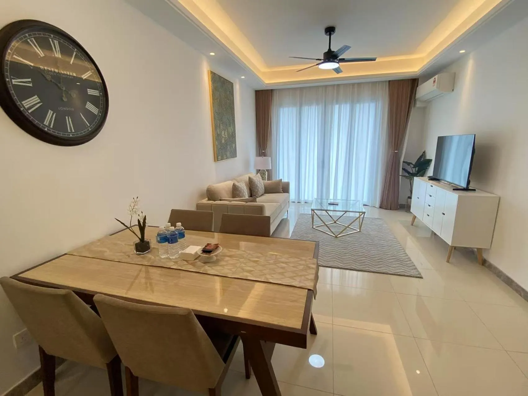 R&F Princess Cove Cozy&Boutique Homestay By Wan Li Property Management