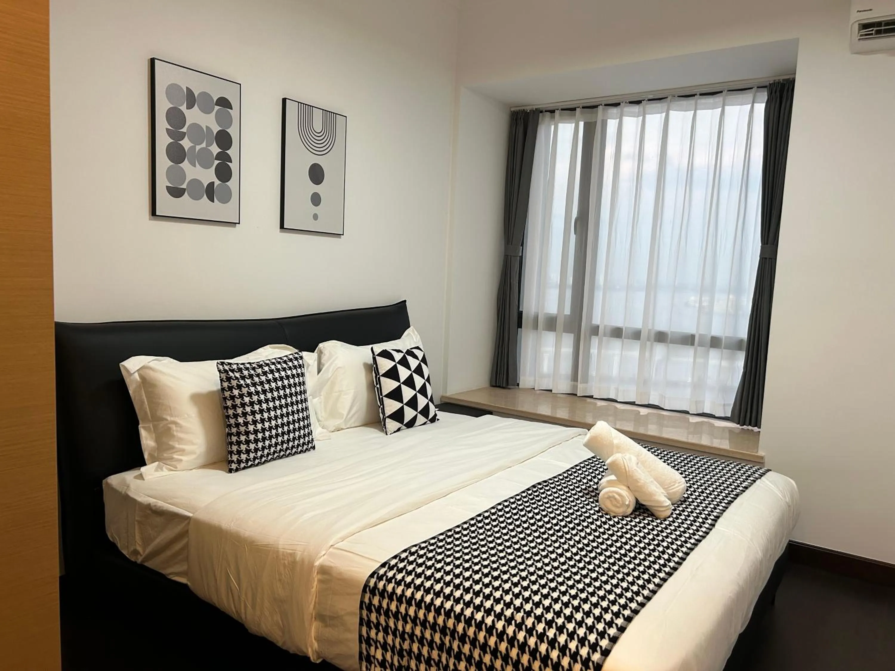 Bed in R&F Princess Cove Cozy&Boutique Homestay By Wan Li Property Management