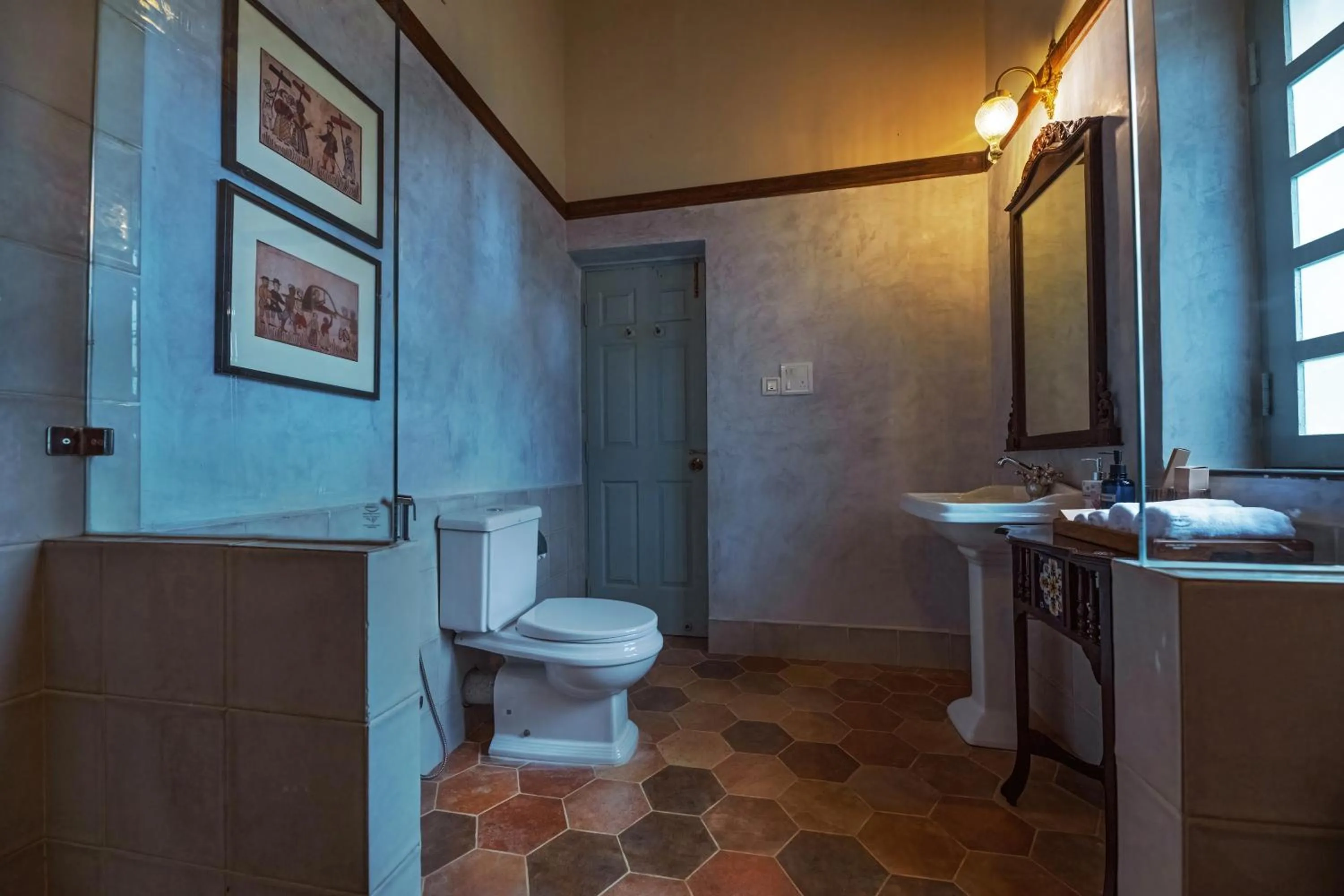 Toilet in Mansao Curtorim - A CGH Earth SAHA Experience