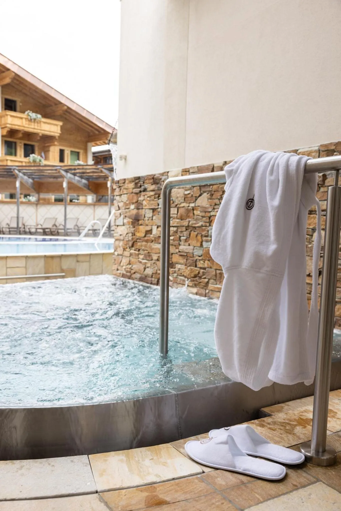 Hot Tub in Posthotel Achenkirch Resort and Spa - Adults Only