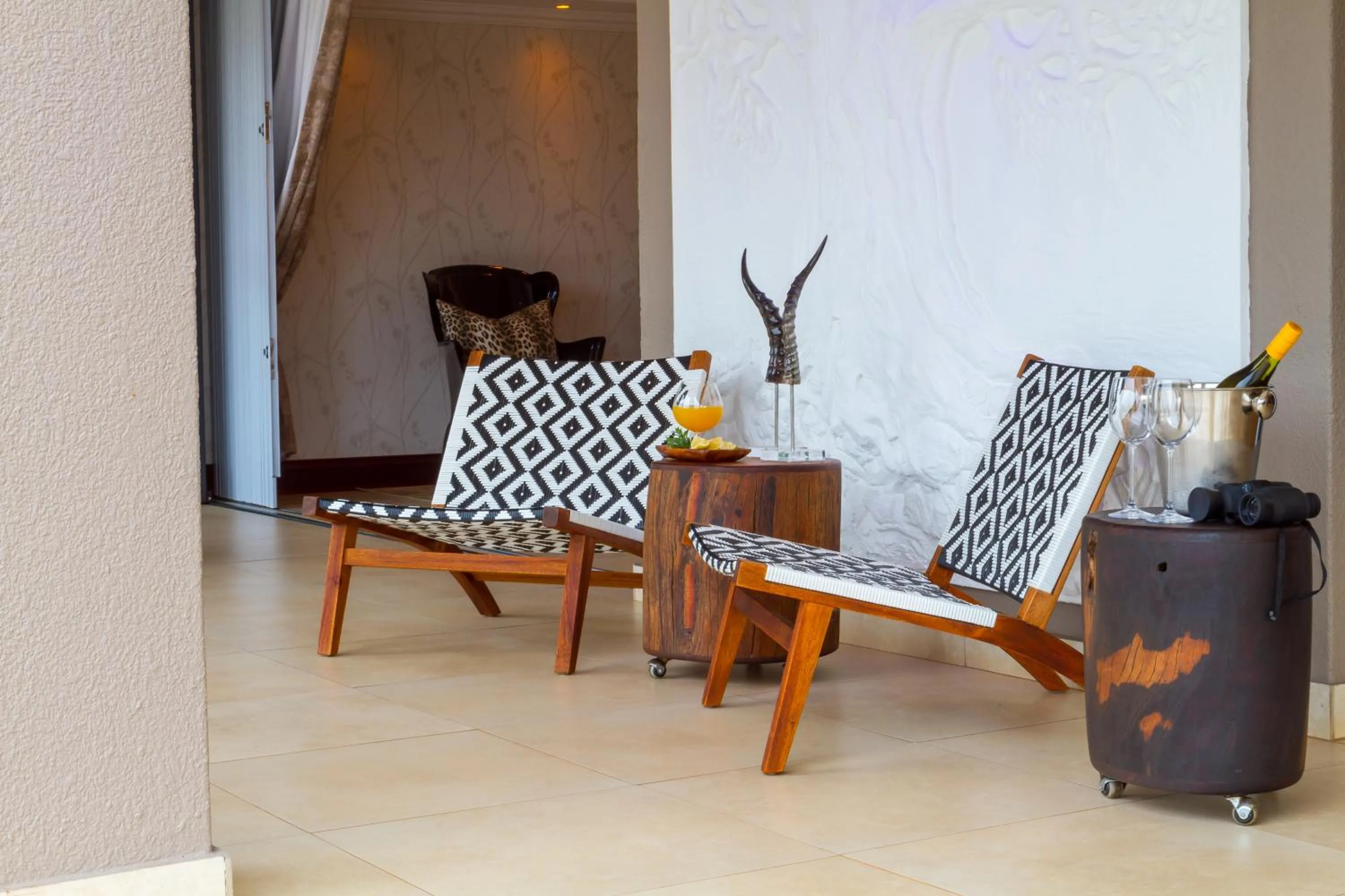 Seating area in Royal Mukumbura Malelane