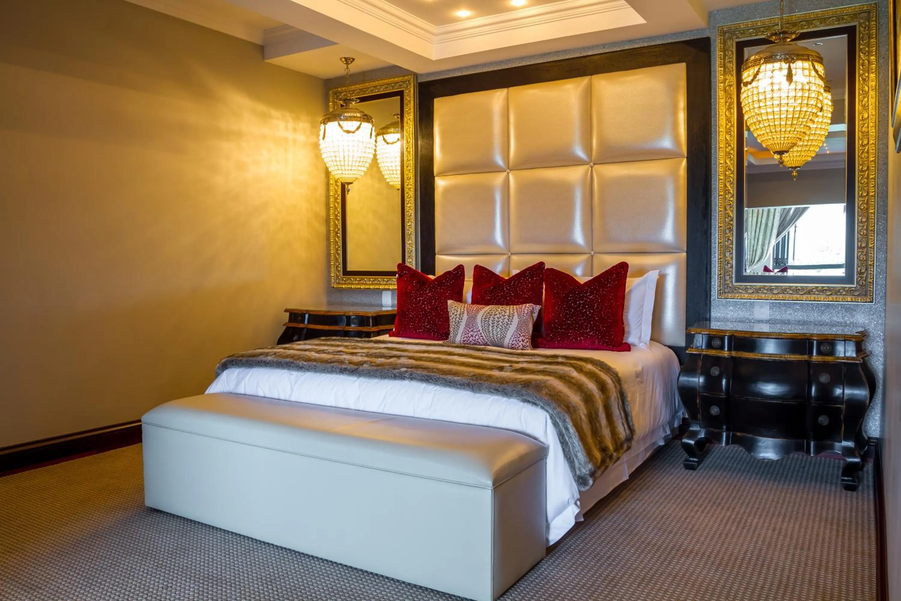 Bed in Royal Mukumbura Malelane