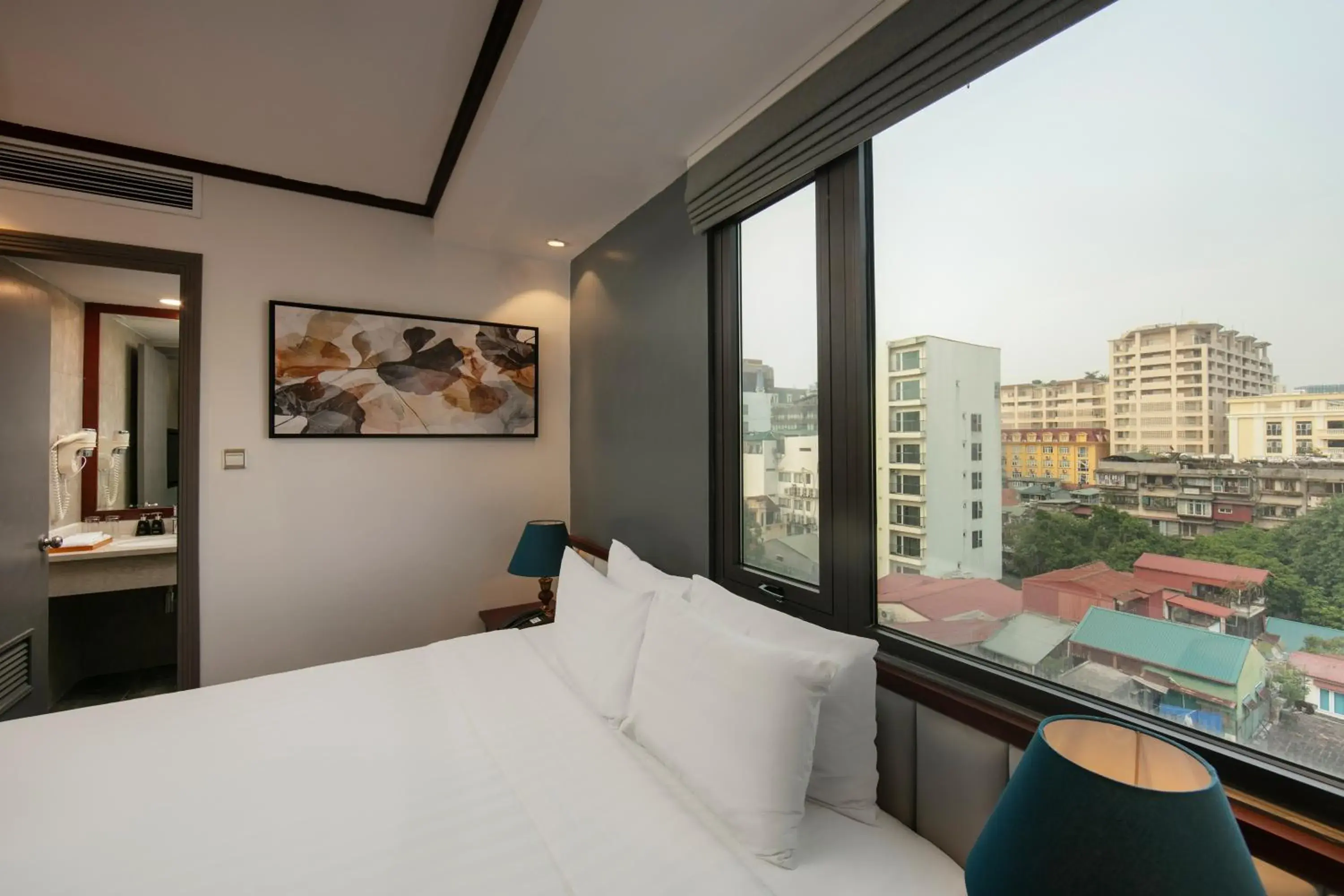 Bedroom, Bed in MAY DE VILLE Corner Hotel Bedroom, Bed in MAY DE VILLE Corner Hotel