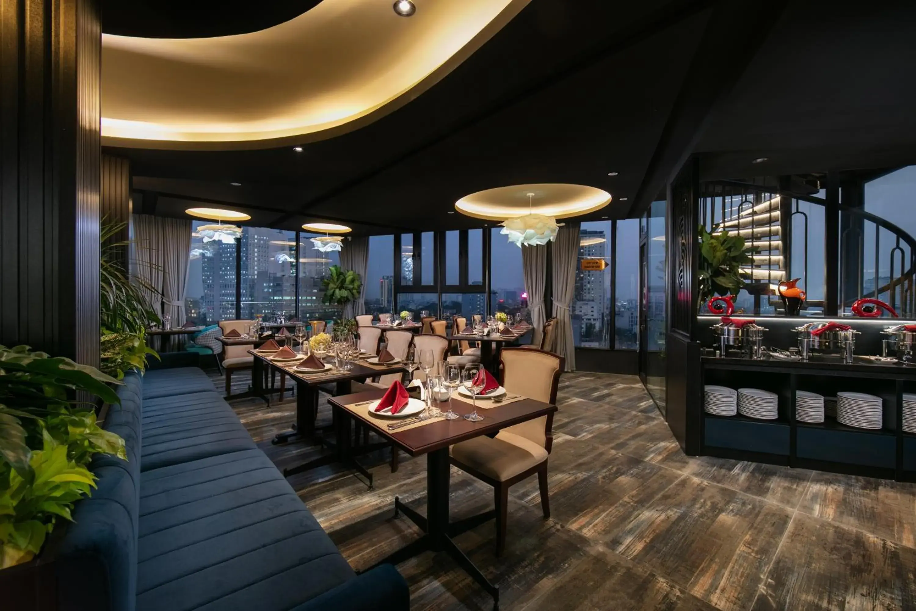 Restaurant/places to eat in MAY DE VILLE Corner Hotel Restaurant/places to eat in MAY DE VILLE Corner Hotel