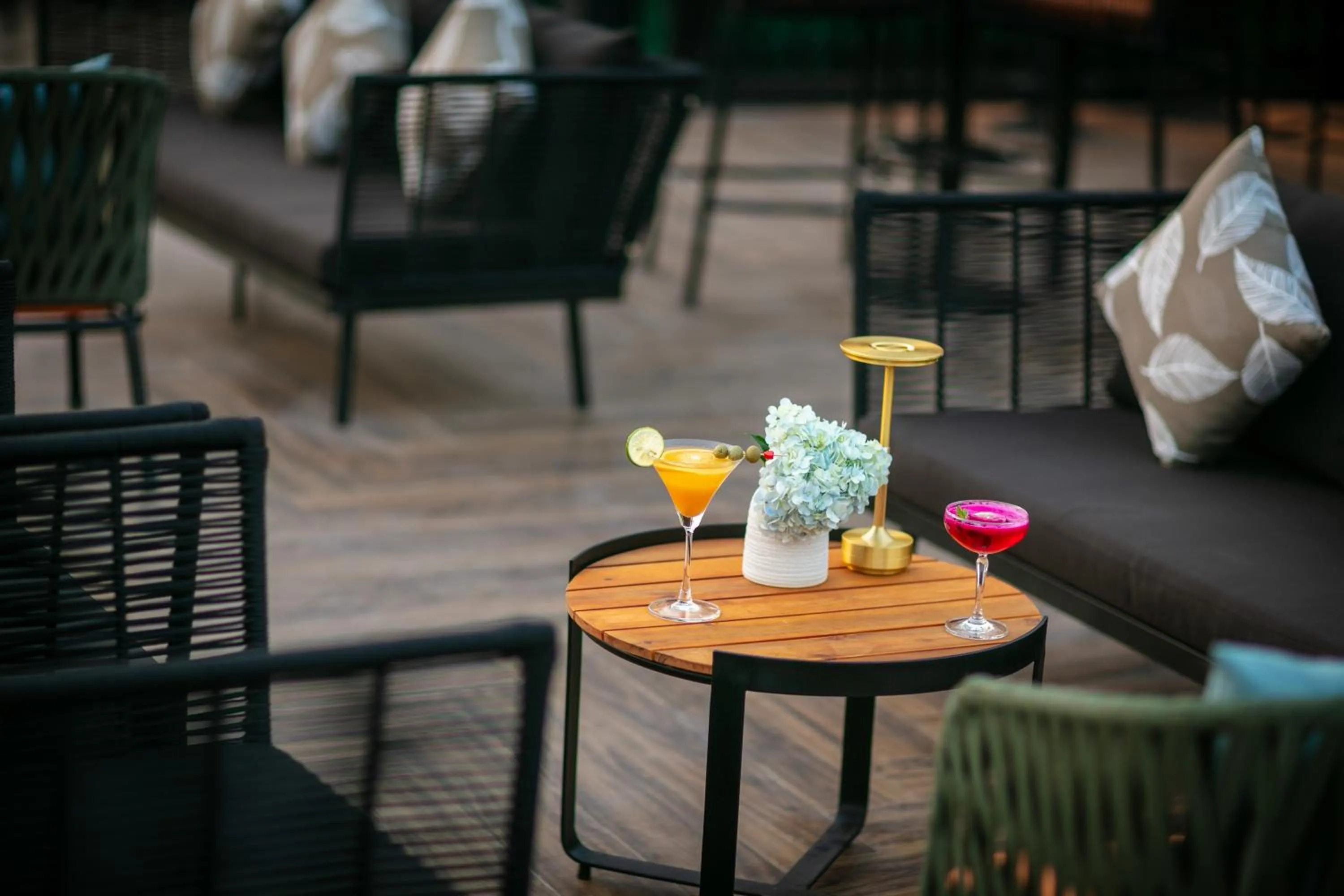 Drinks in MAY DE VILLE Corner Hotel