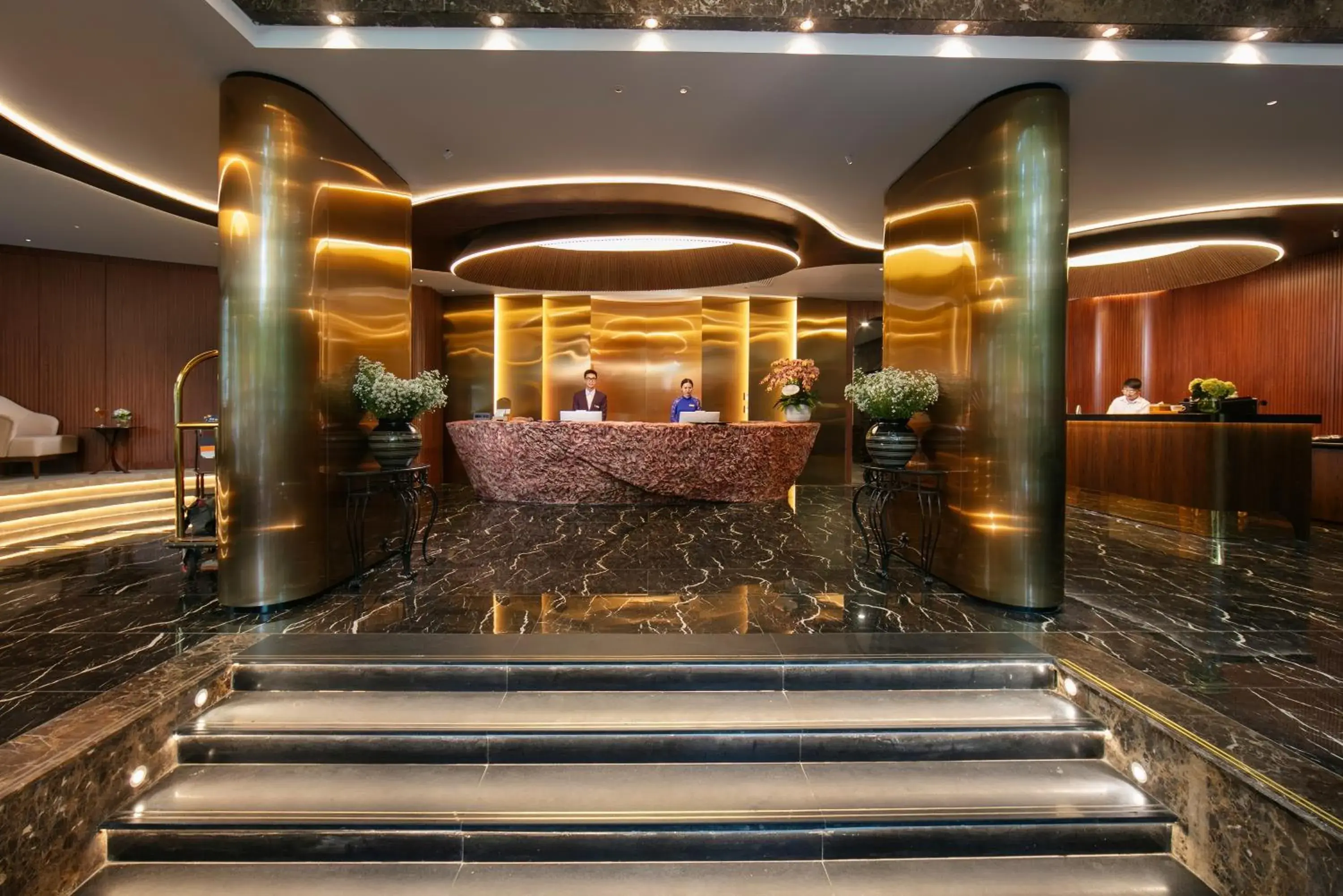 Lobby or reception in MAY DE VILLE Corner Hotel Lobby or reception in MAY DE VILLE Corner Hotel