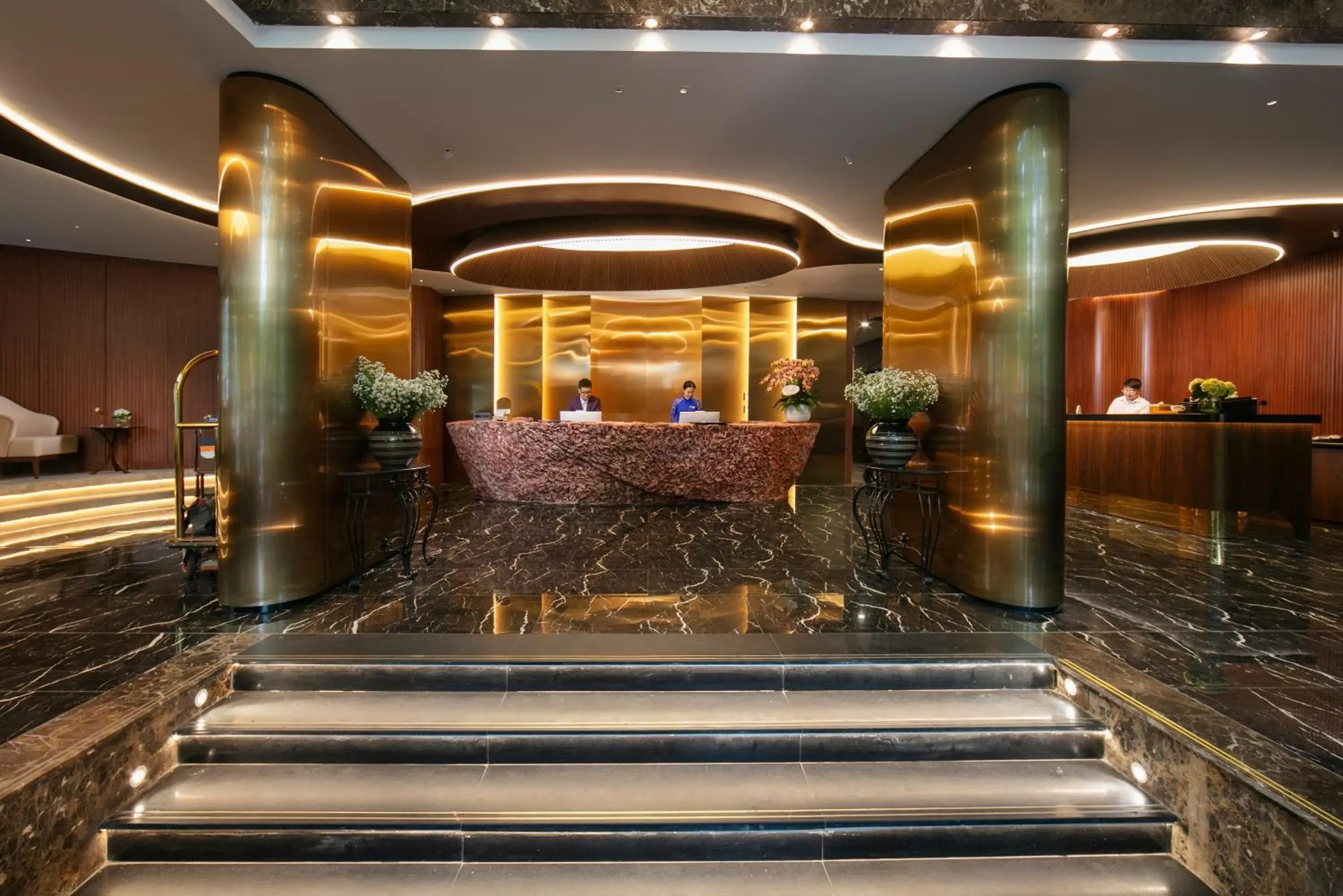 Lobby or reception in MAY DE VILLE Corner Hotel Lobby or reception in MAY DE VILLE Corner Hotel