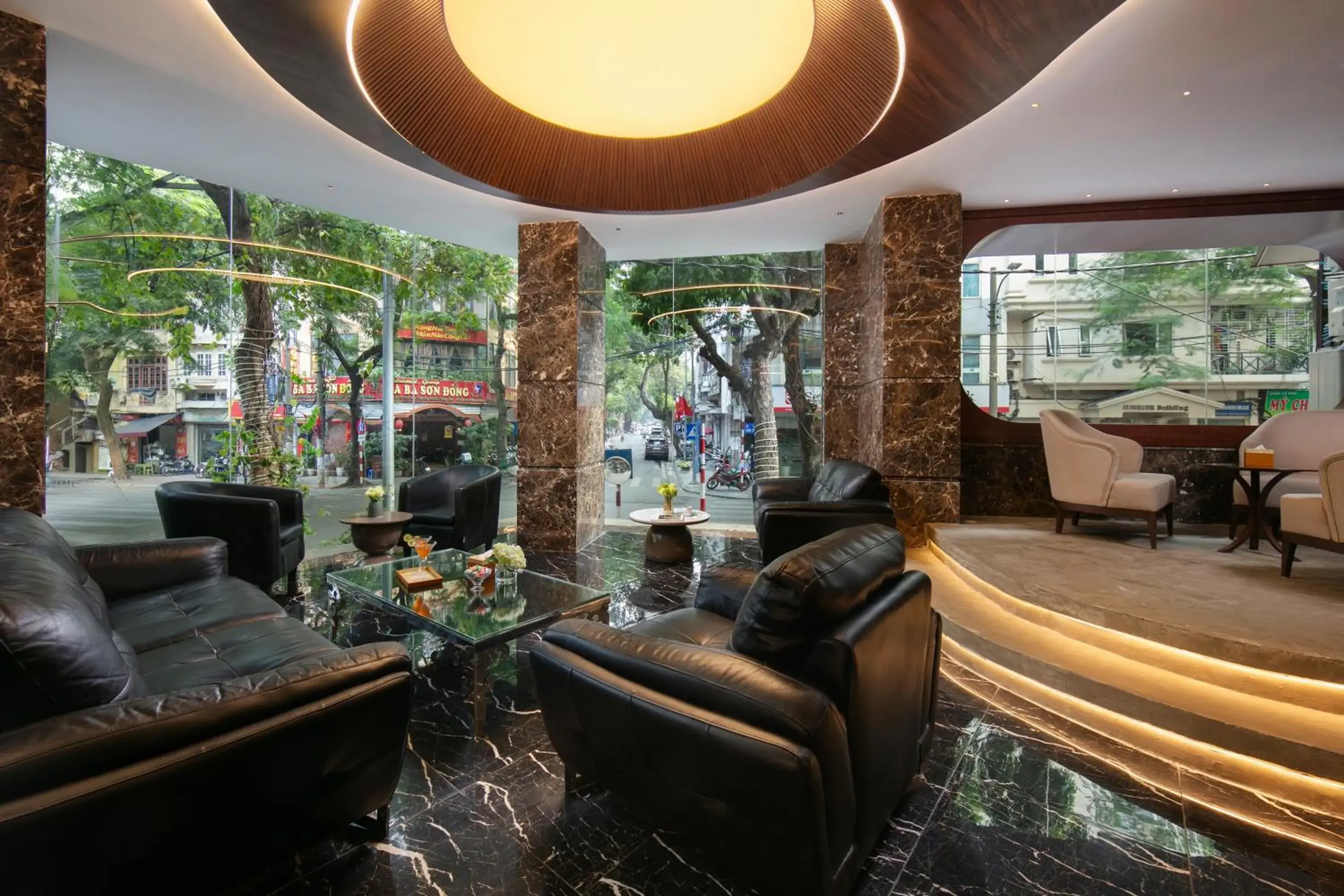 Lobby or reception in MAY DE VILLE Corner Hotel Lobby or reception in MAY DE VILLE Corner Hotel