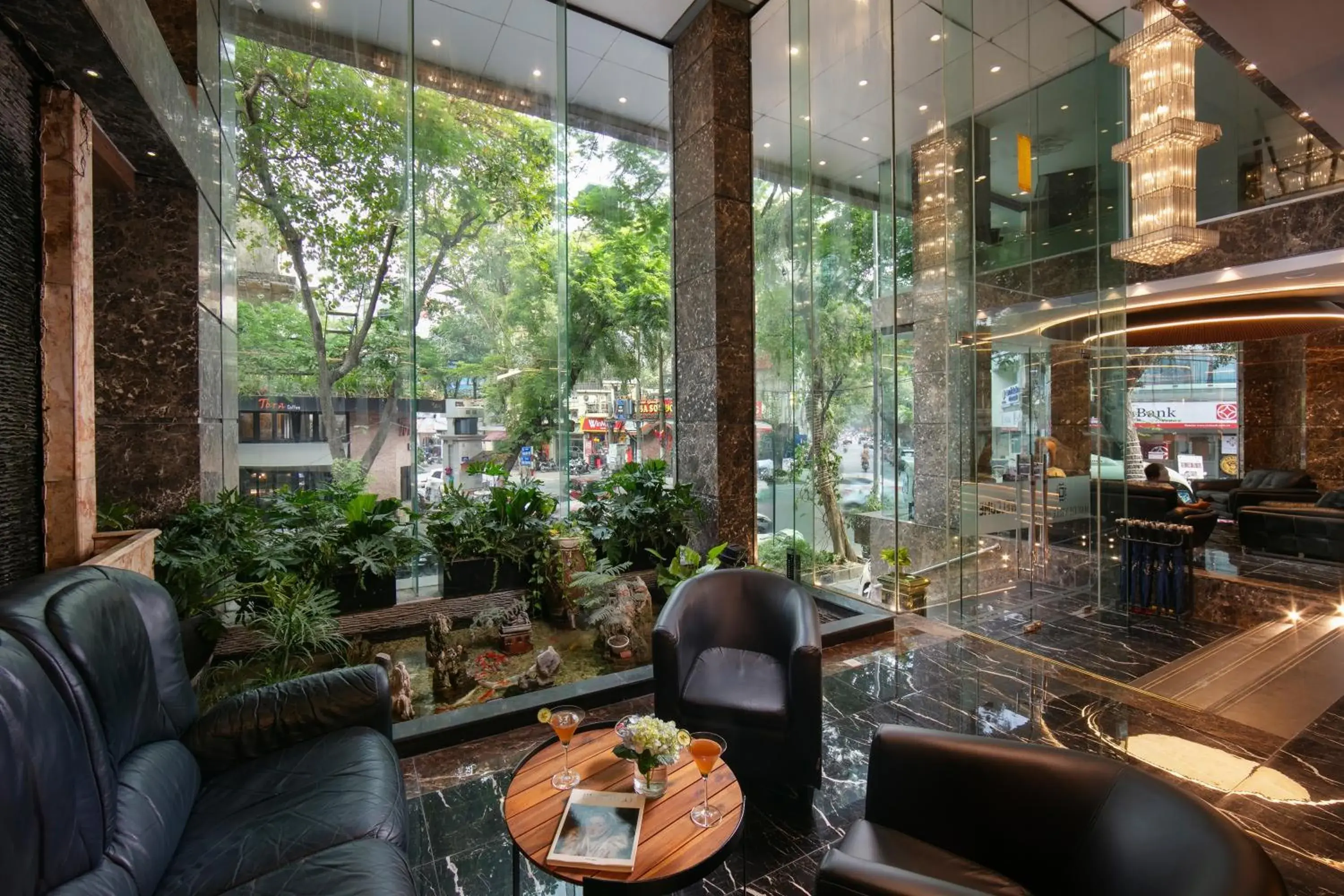 Lobby or reception in MAY DE VILLE Corner Hotel Lobby or reception in MAY DE VILLE Corner Hotel