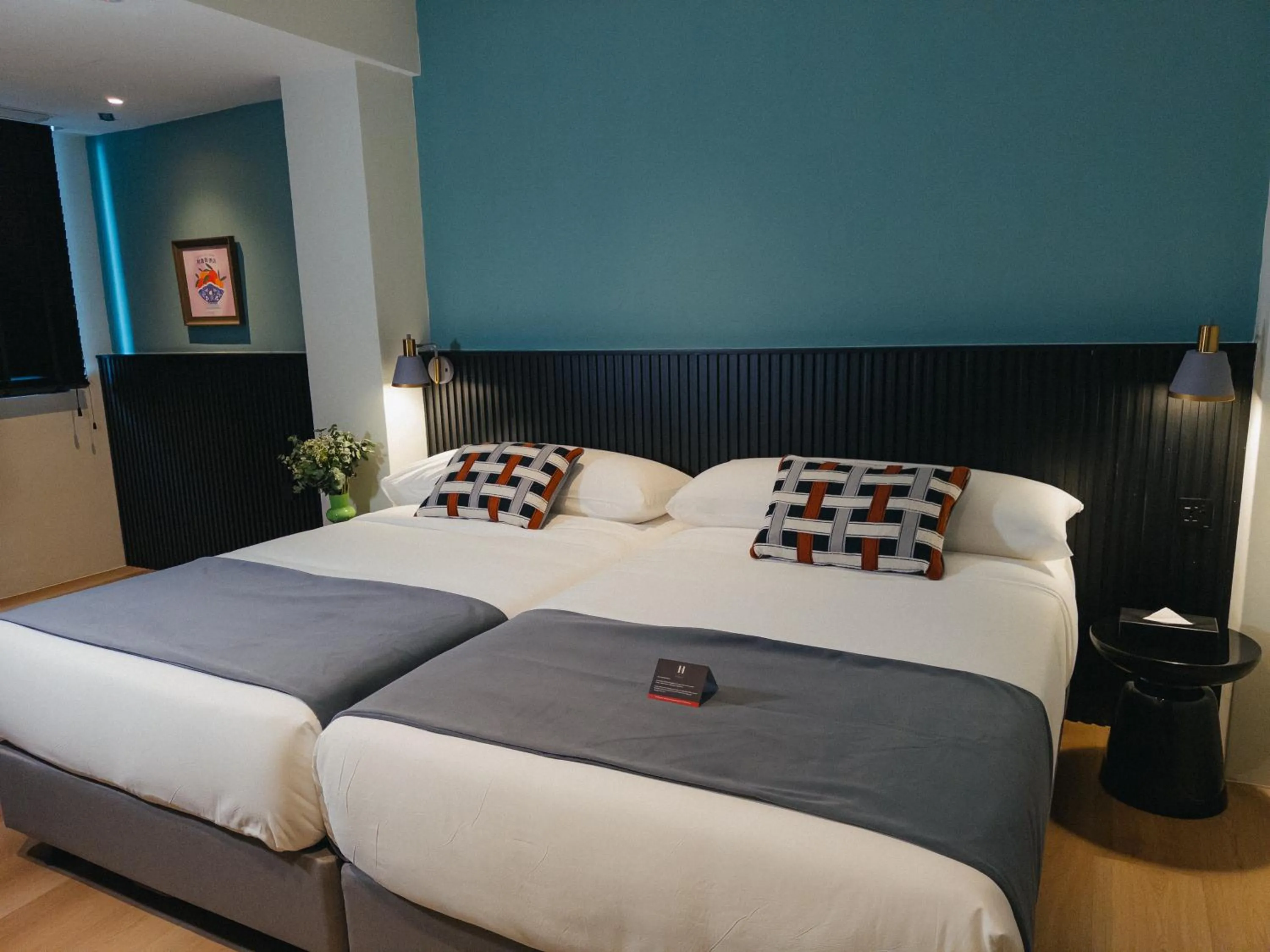 Bedroom, Bed in Legacy Hill Hotel