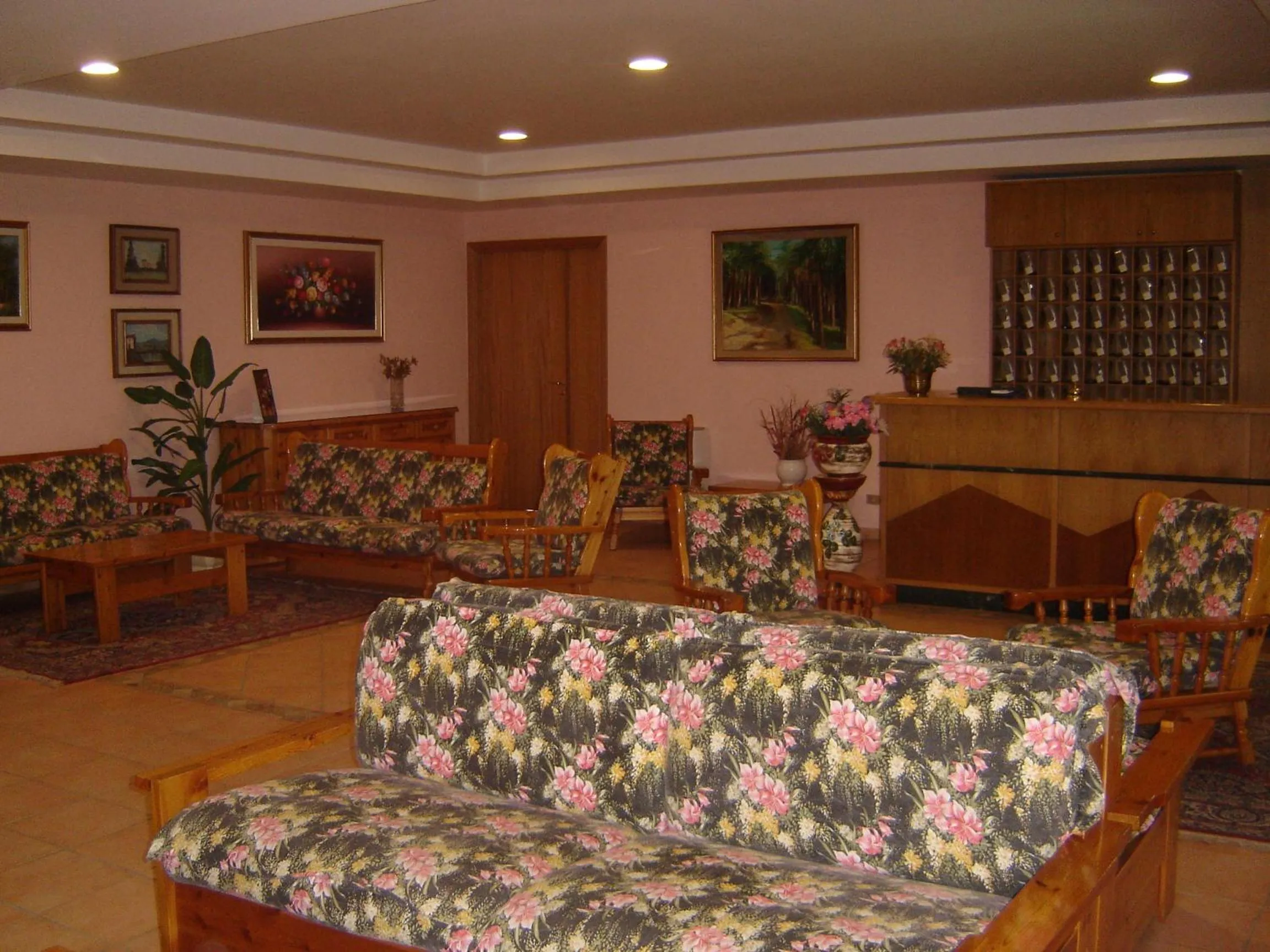 Communal lounge/ TV room in Hotel La Fattoria