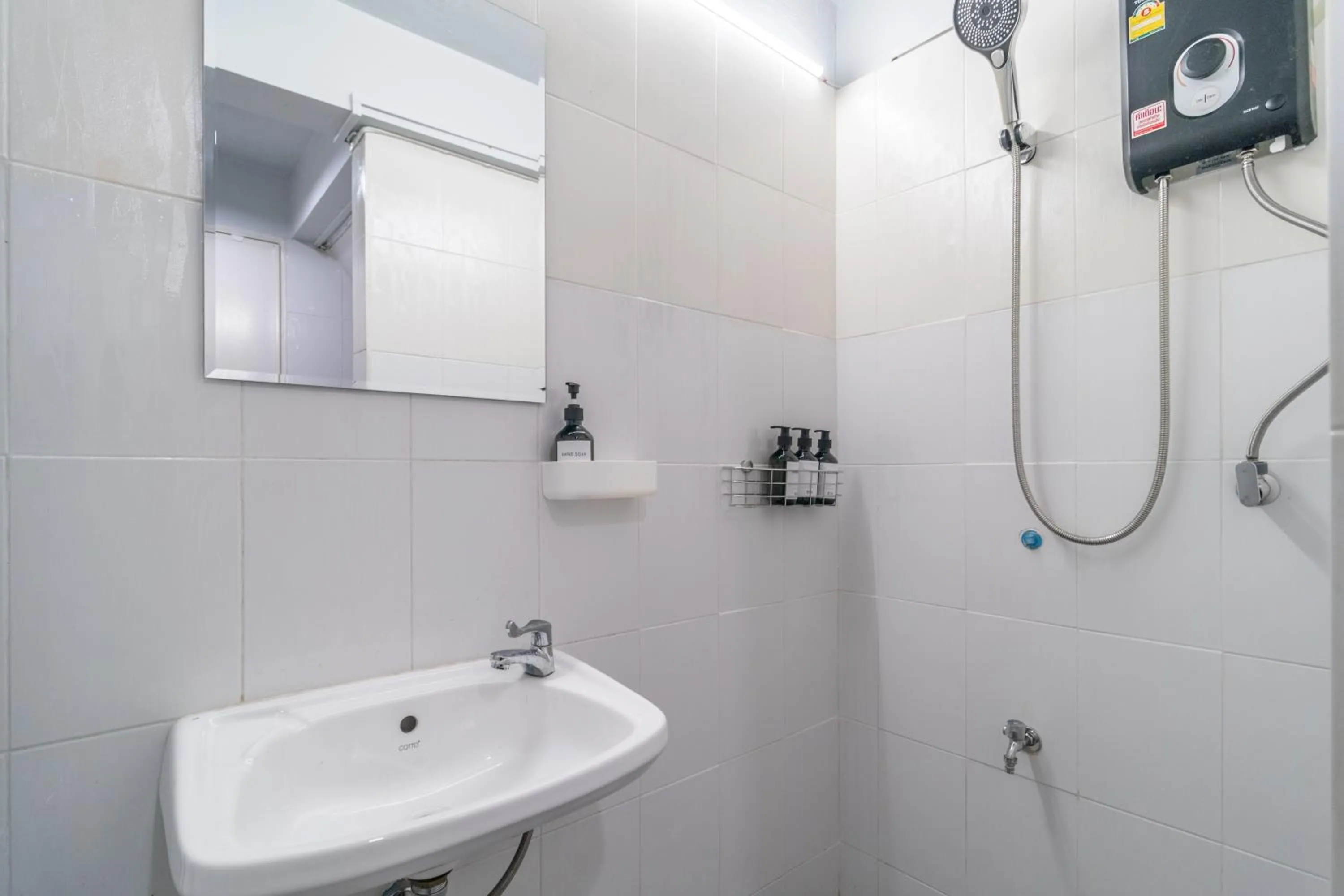 Shower in Cozy Corner Bangpho
