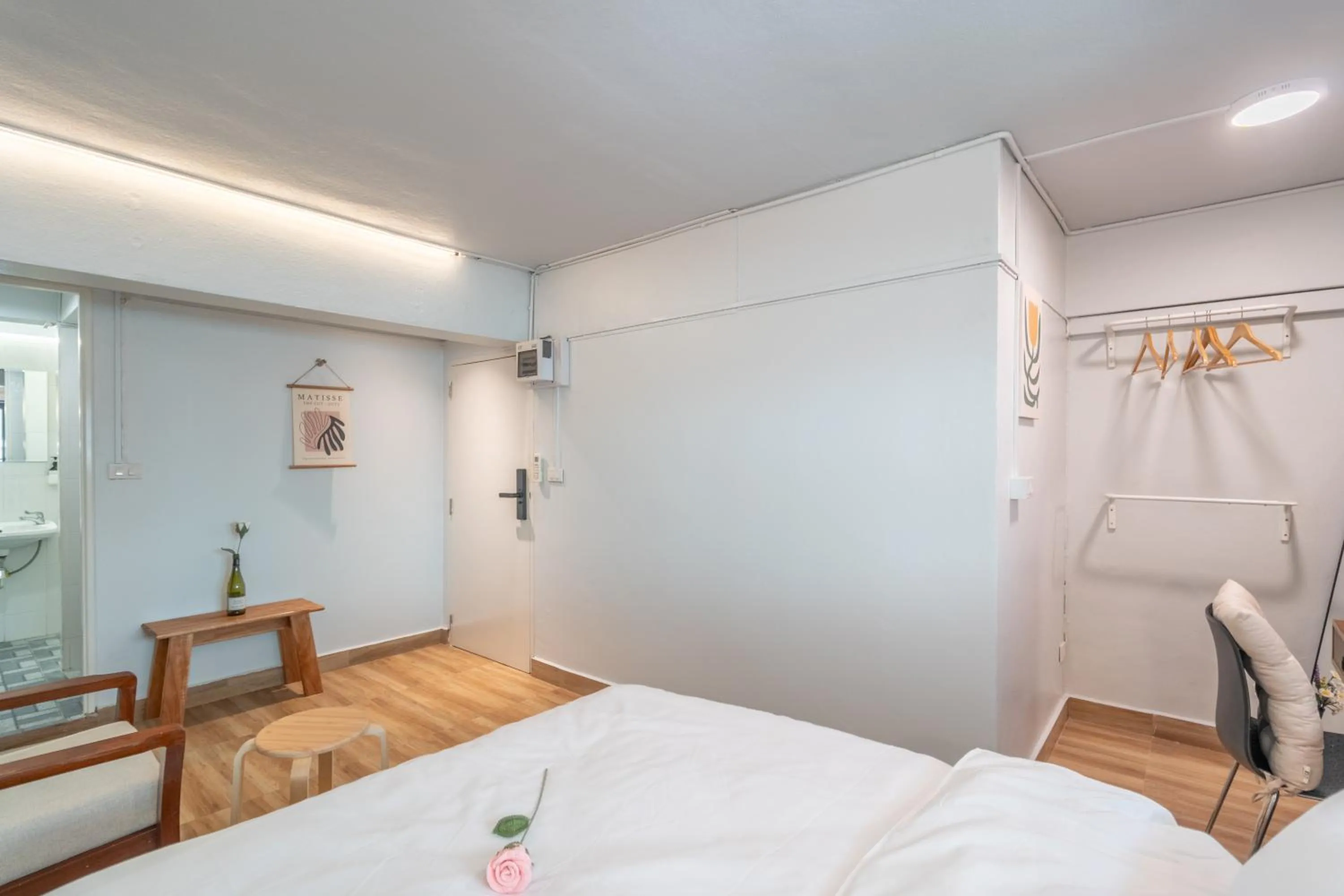 Photo of the whole room, Bed in Cozy Corner Bangpho