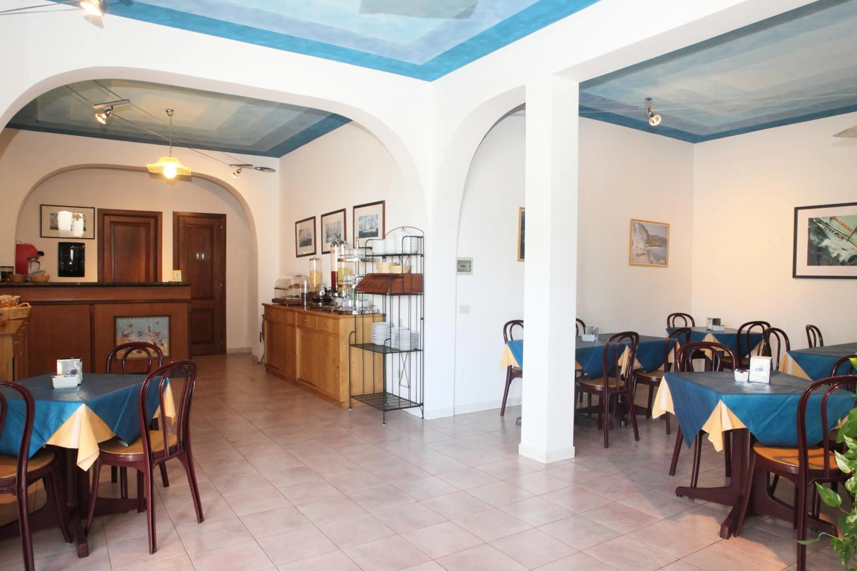 Restaurant/places to eat in Hotel Residence La Villetta