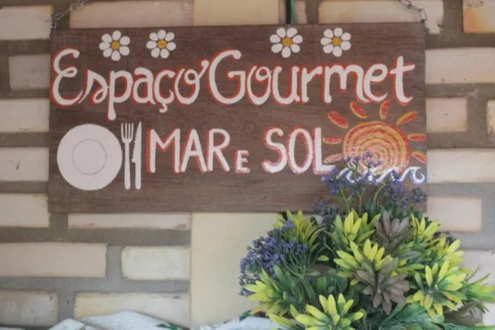 Restaurant/places to eat in Pousada Mar e Sol