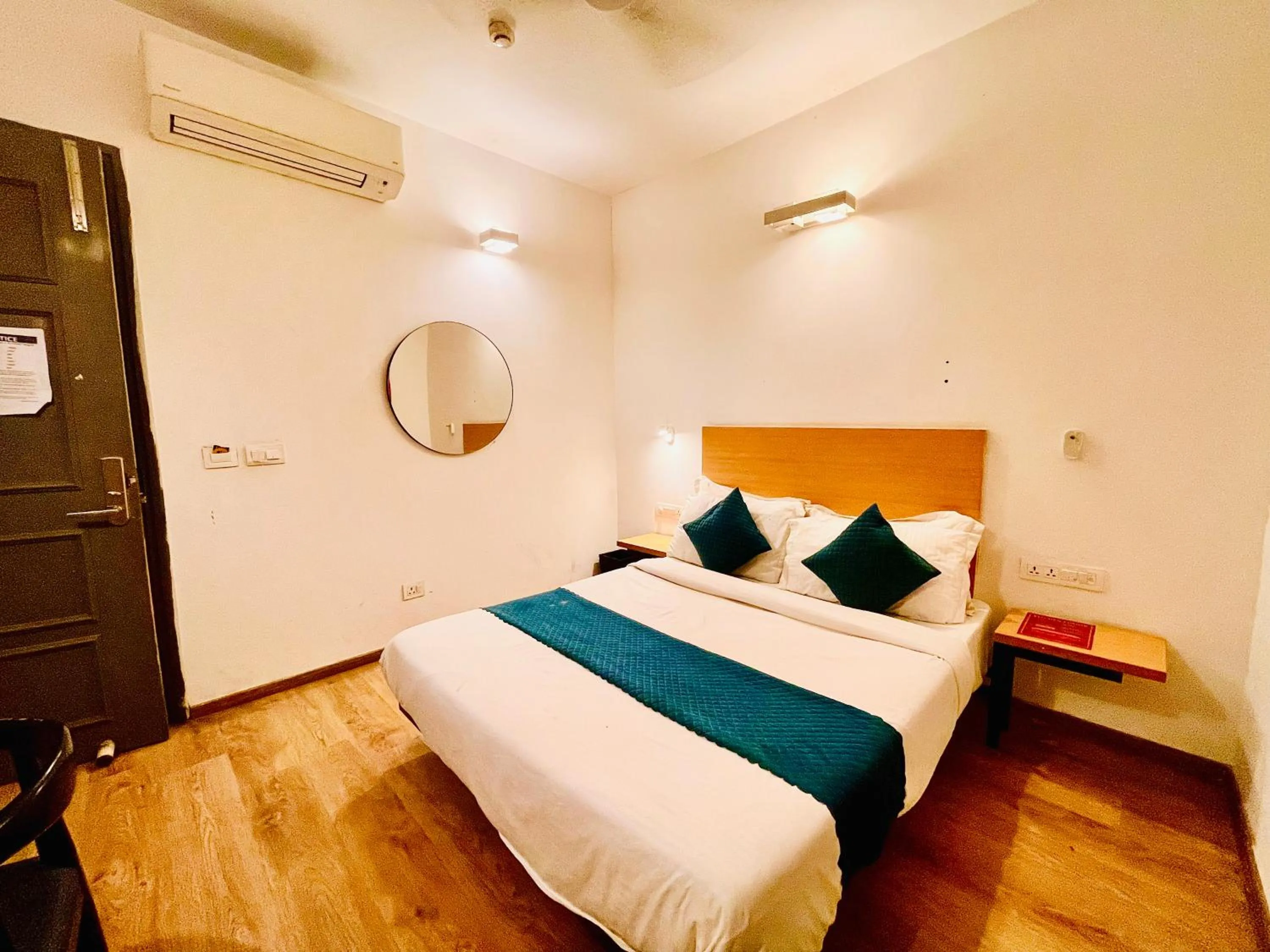 Hotel Aravali Inn & Banquet Hall