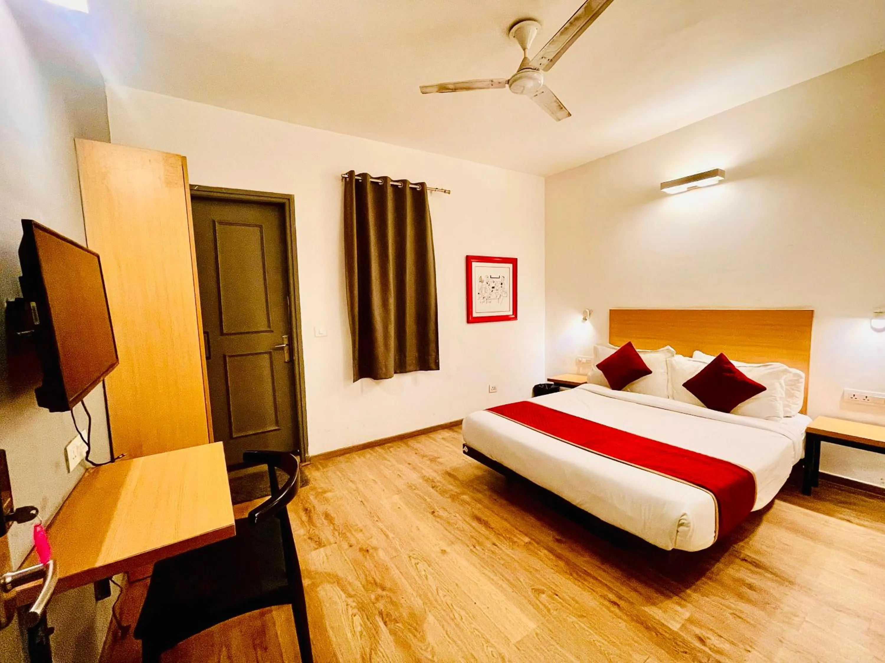 Hotel Aravali Inn & Banquet Hall