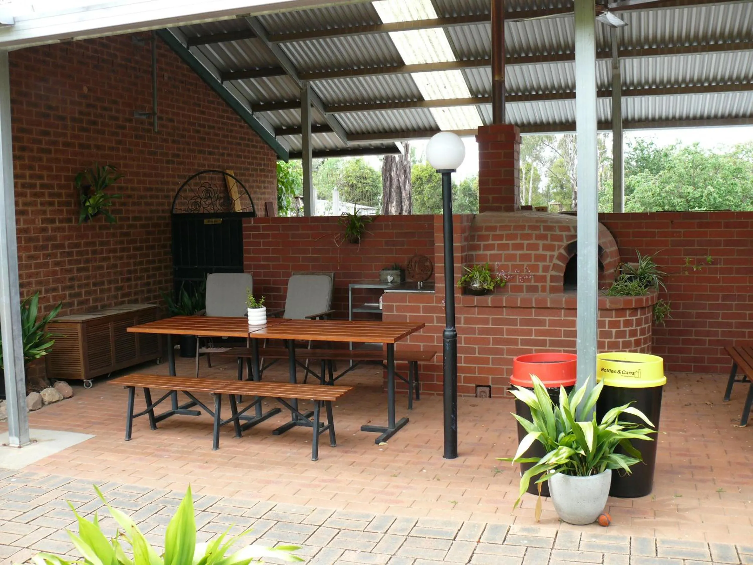 Property building in Milawa Motel