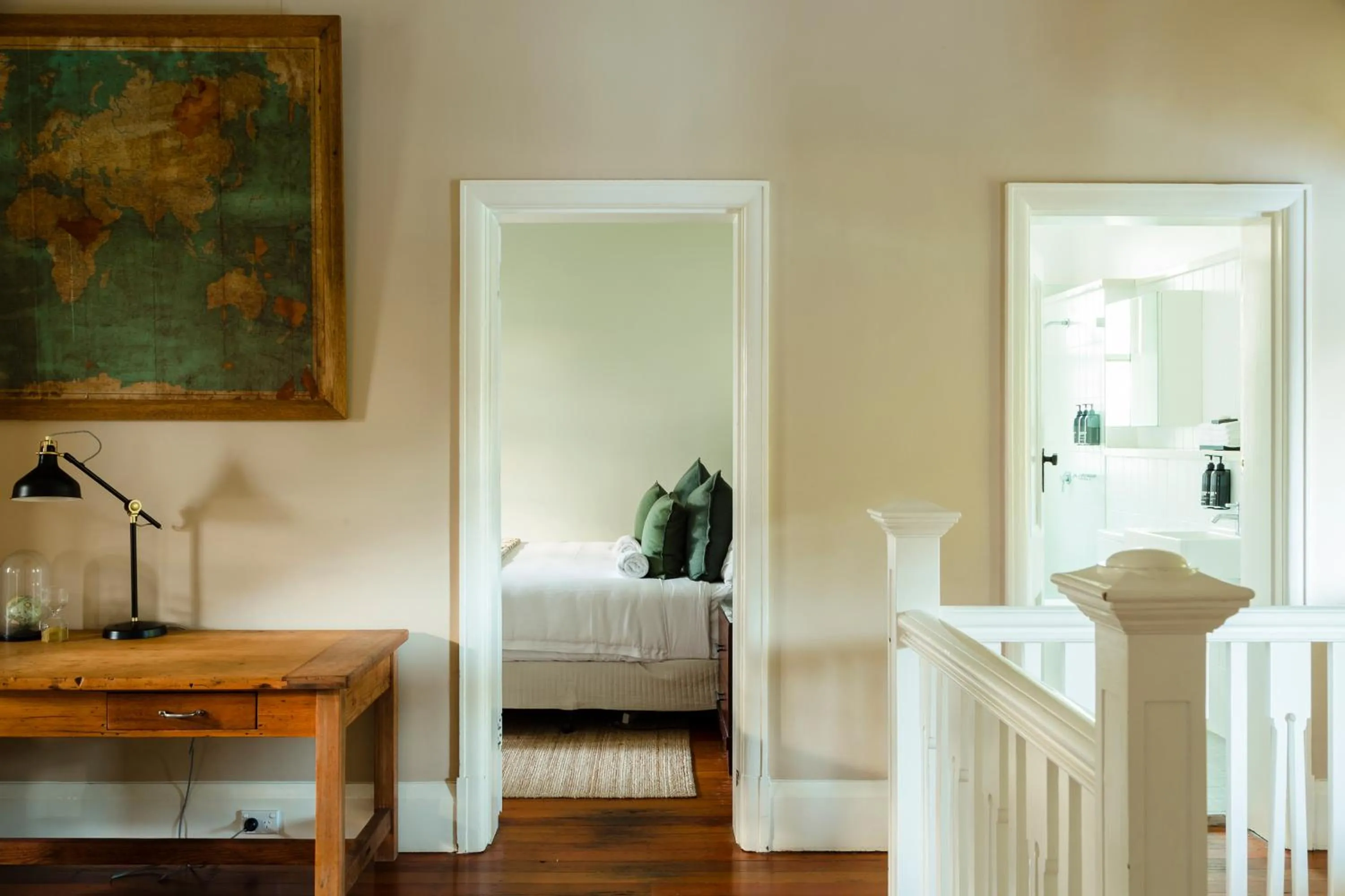 Bathroom, Bed in Cockatoo Island Accommodation