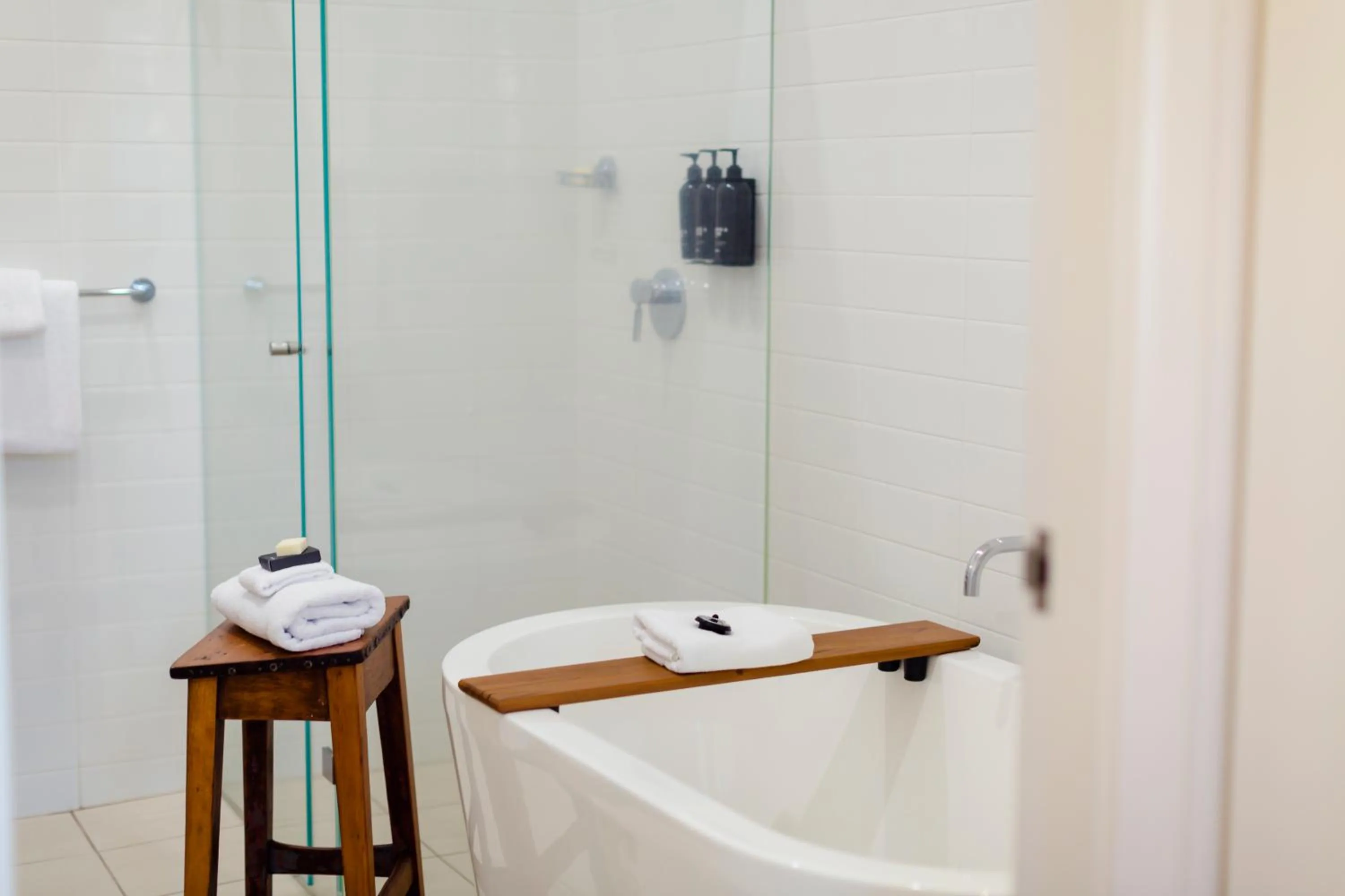 Bathroom in Cockatoo Island Accommodation