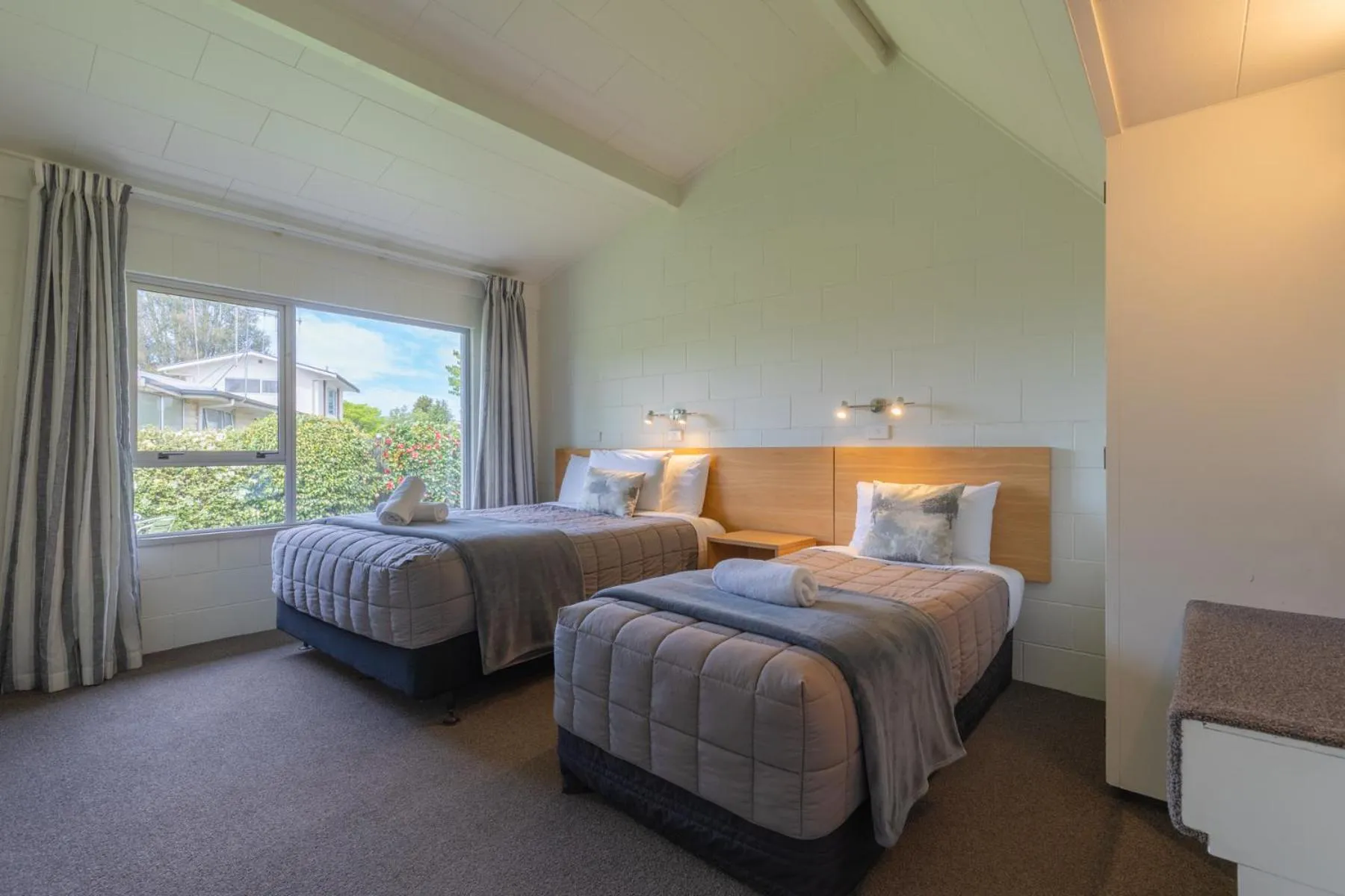 Bed in Andorra Motel