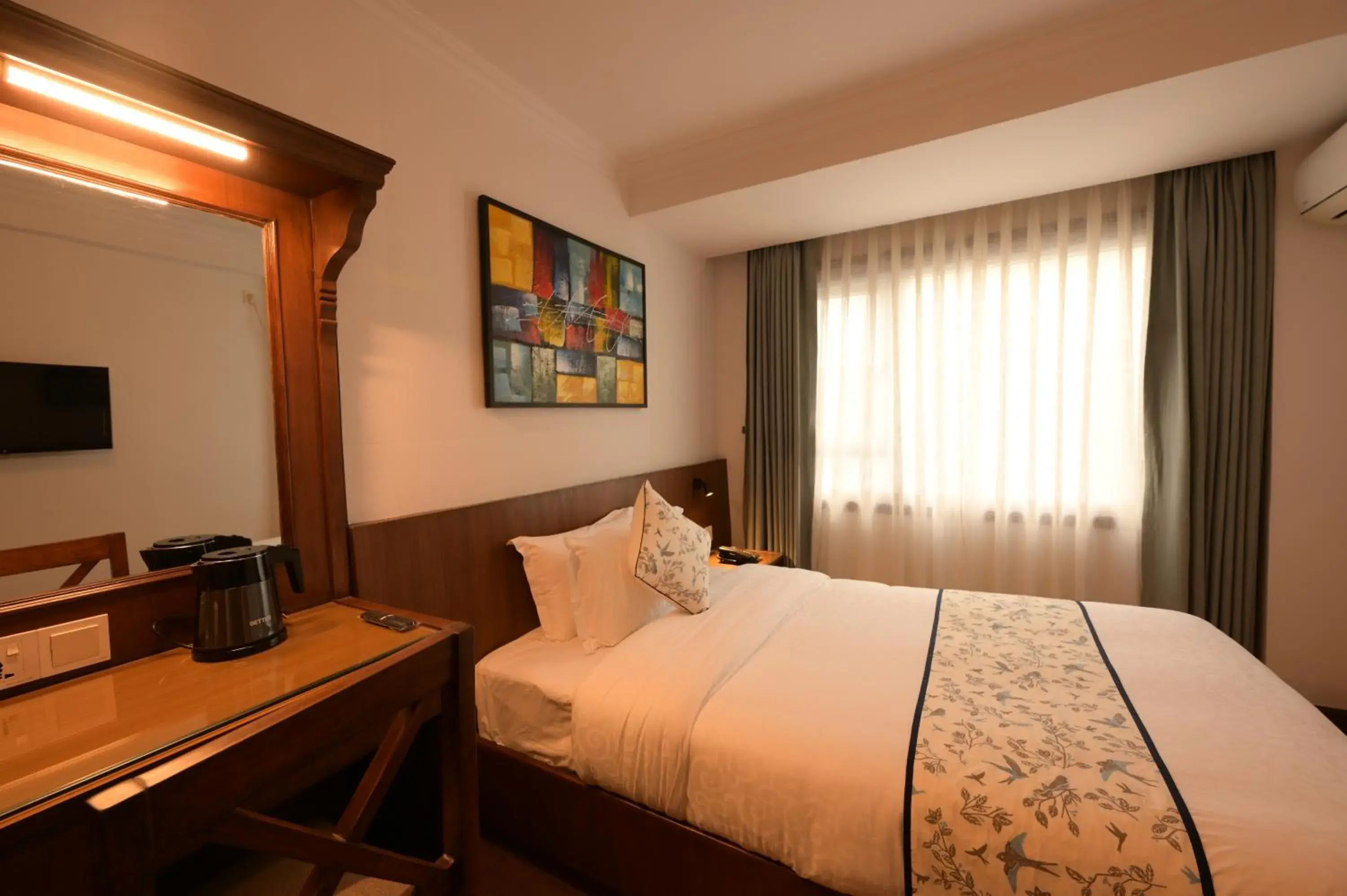 Bedroom, Bed in Gallery Park Hotel Bedroom, Bed in Gallery Park Hotel