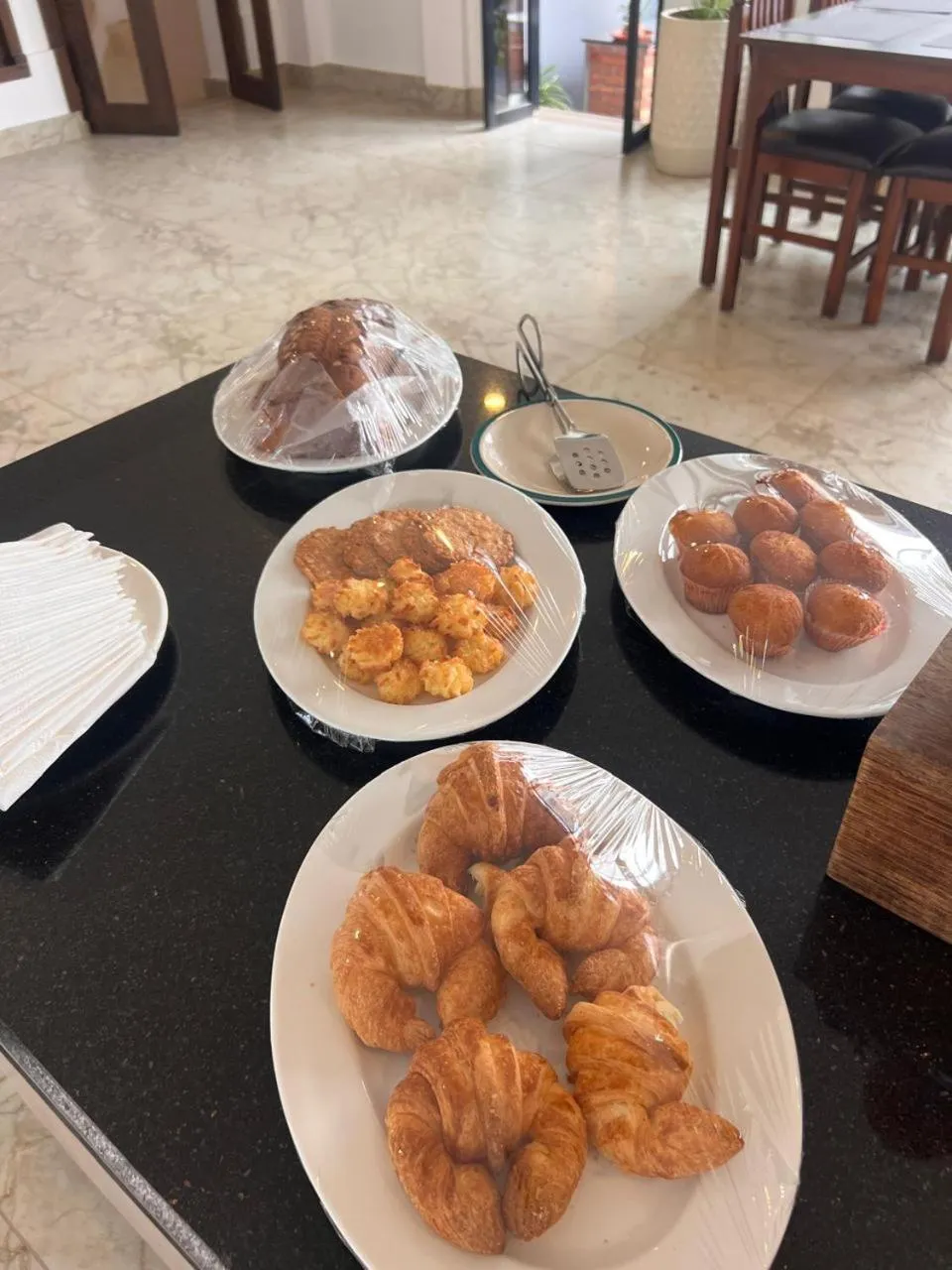 Restaurant/places to eat in Gallery Park Hotel