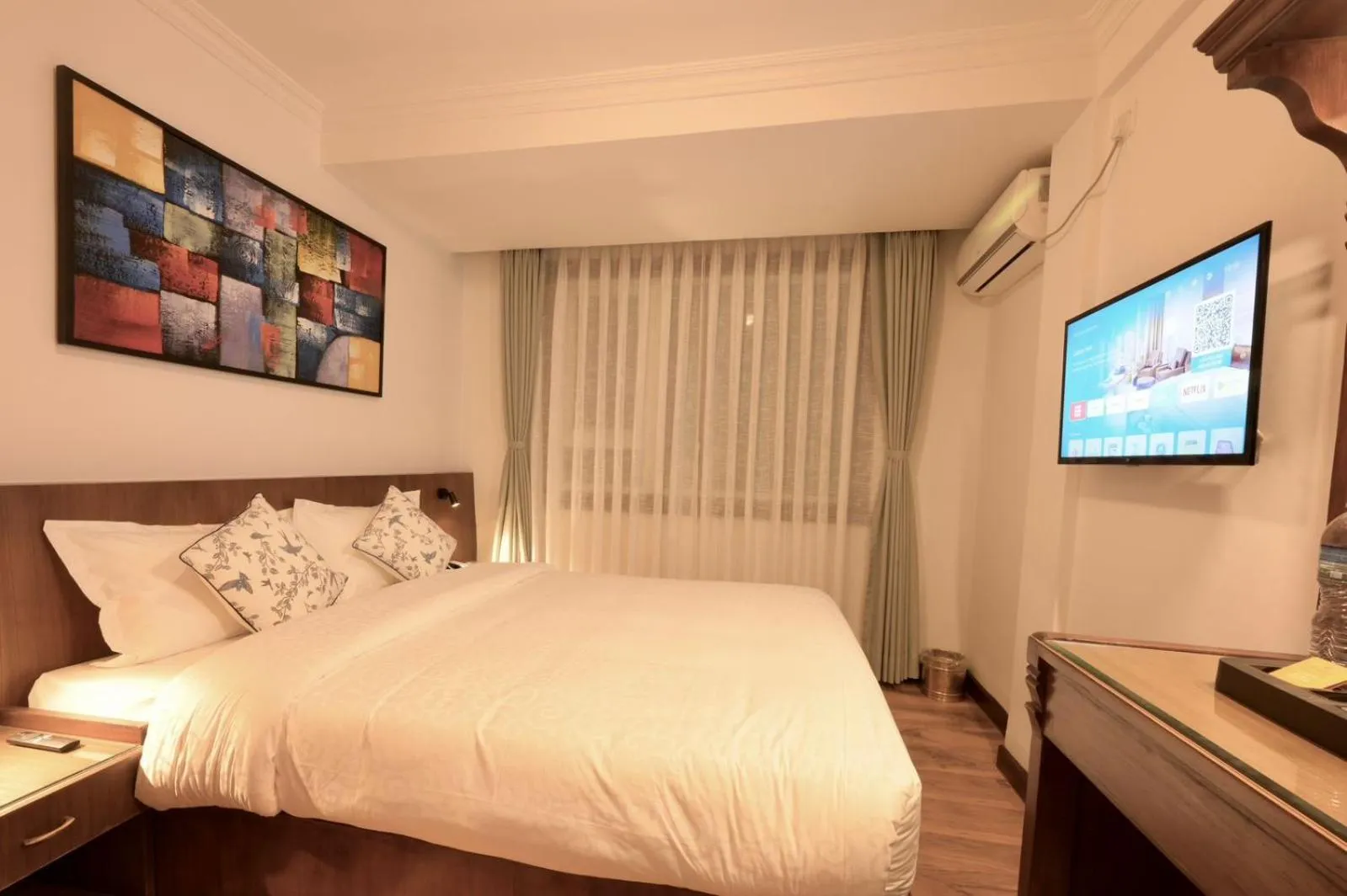 Bed in Gallery Park Hotel