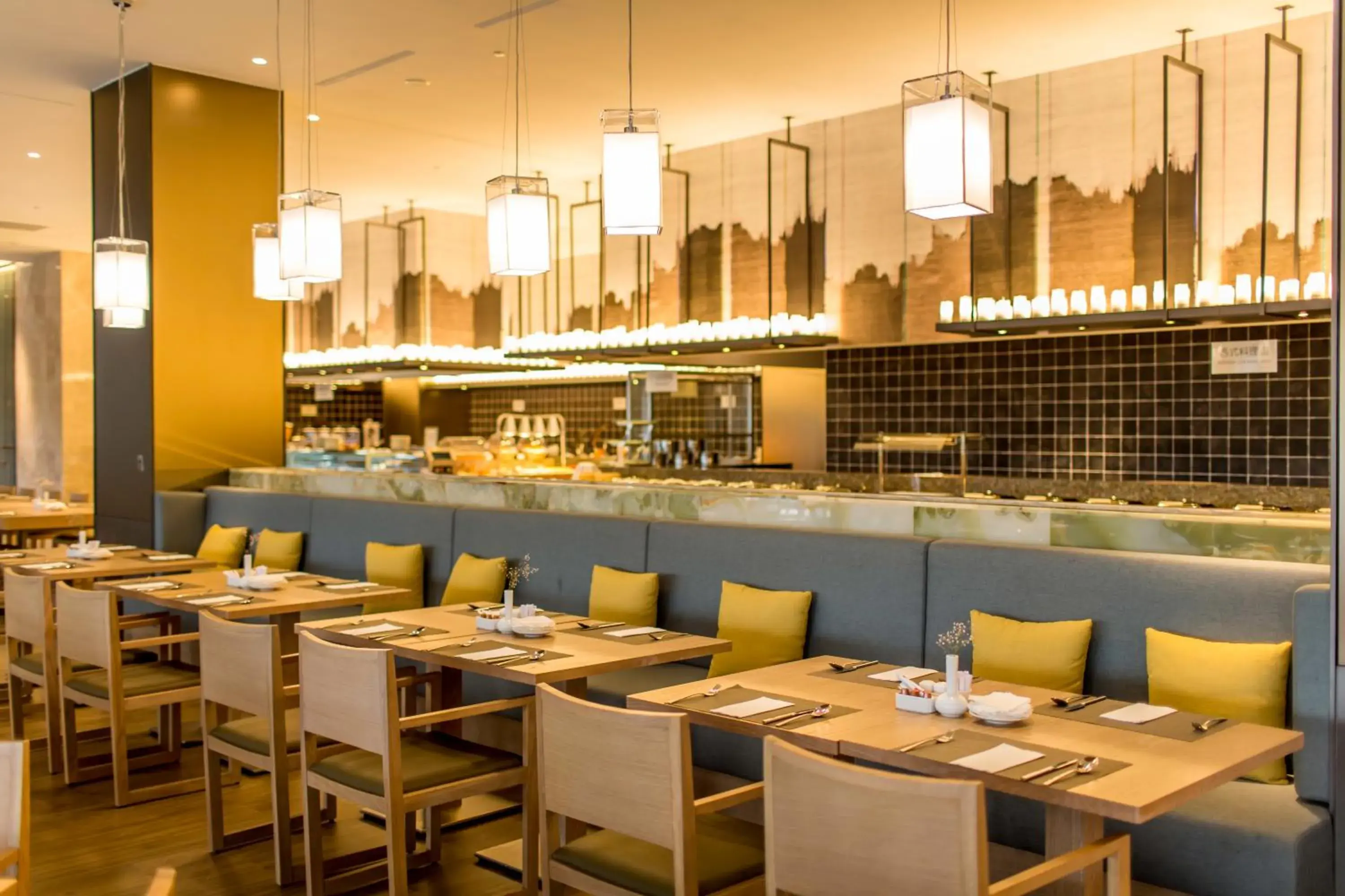 Restaurant/places to eat in Golden Lake Hotel Restaurant/places to eat in Golden Lake Hotel