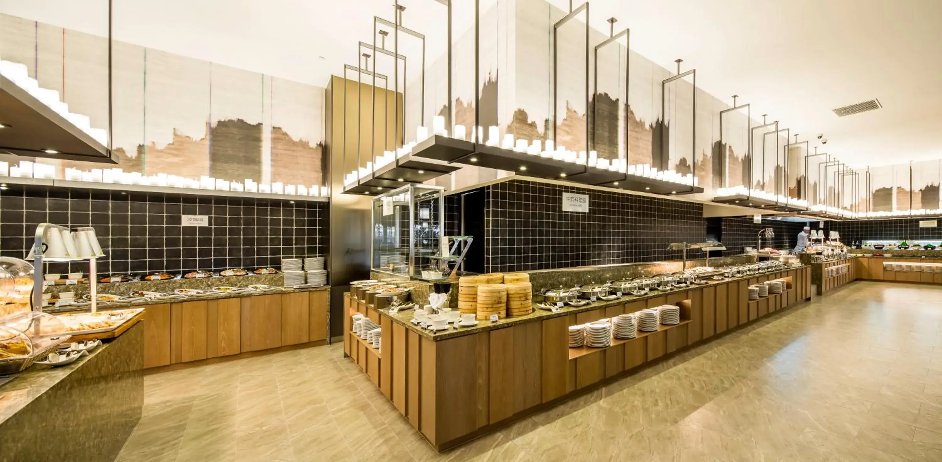 Restaurant/places to eat in Golden Lake Hotel Restaurant/places to eat in Golden Lake Hotel