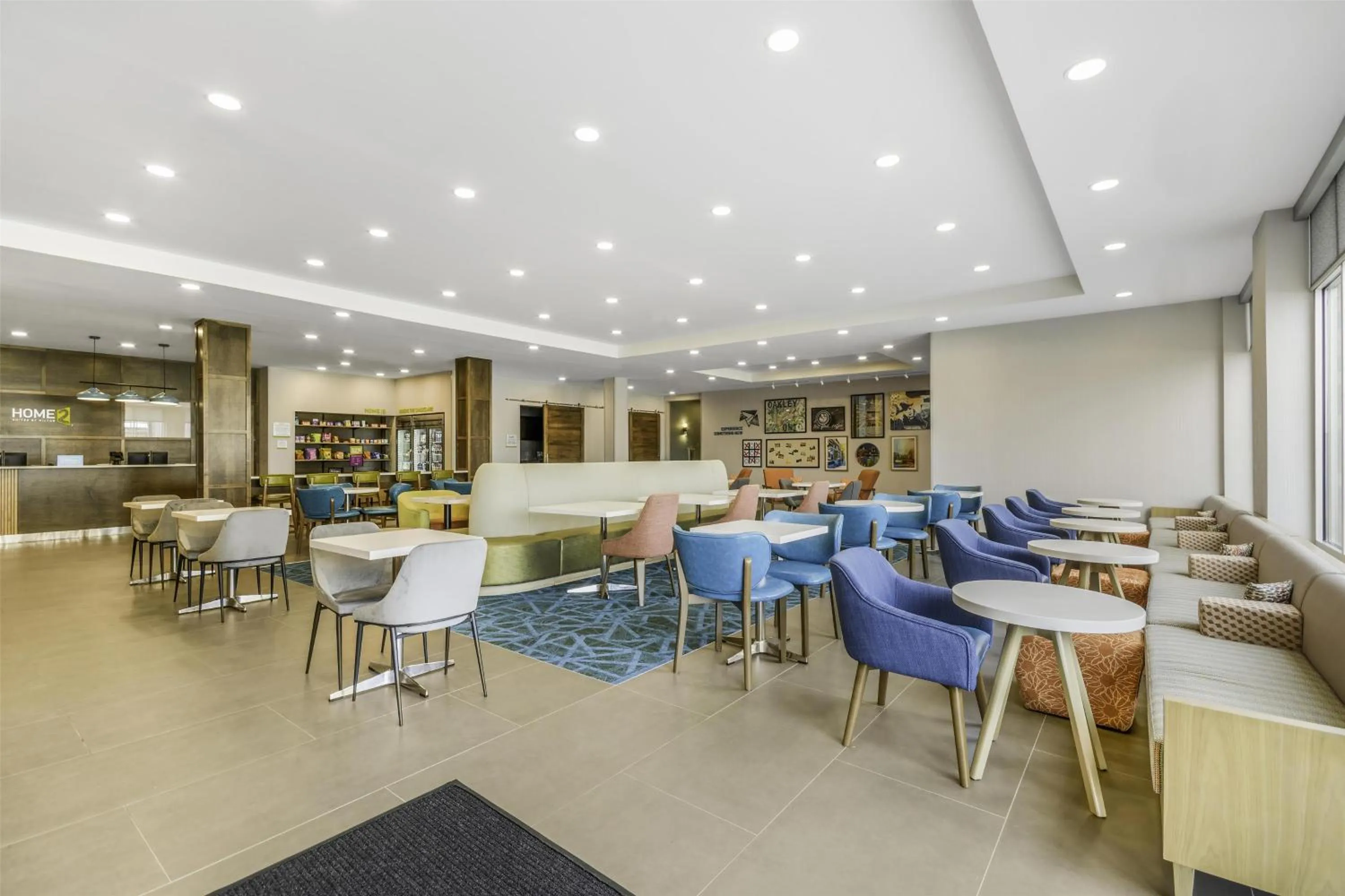 Lobby or reception in Home2 Suites By Hilton Cincinnati Midtown Oakley