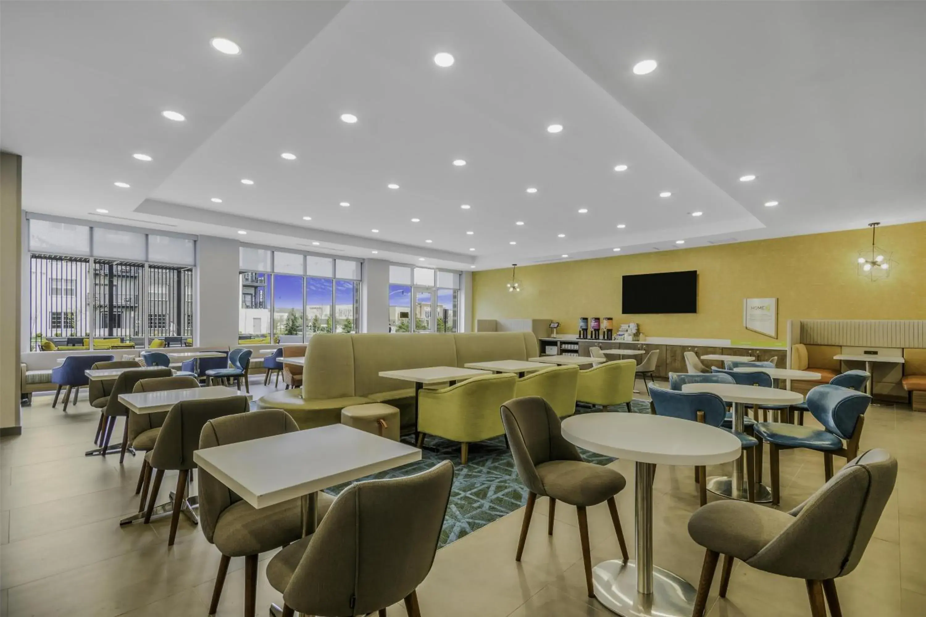 Lobby or reception in Home2 Suites By Hilton Cincinnati Midtown Oakley Lobby or reception in Home2 Suites By Hilton Cincinnati Midtown Oakley