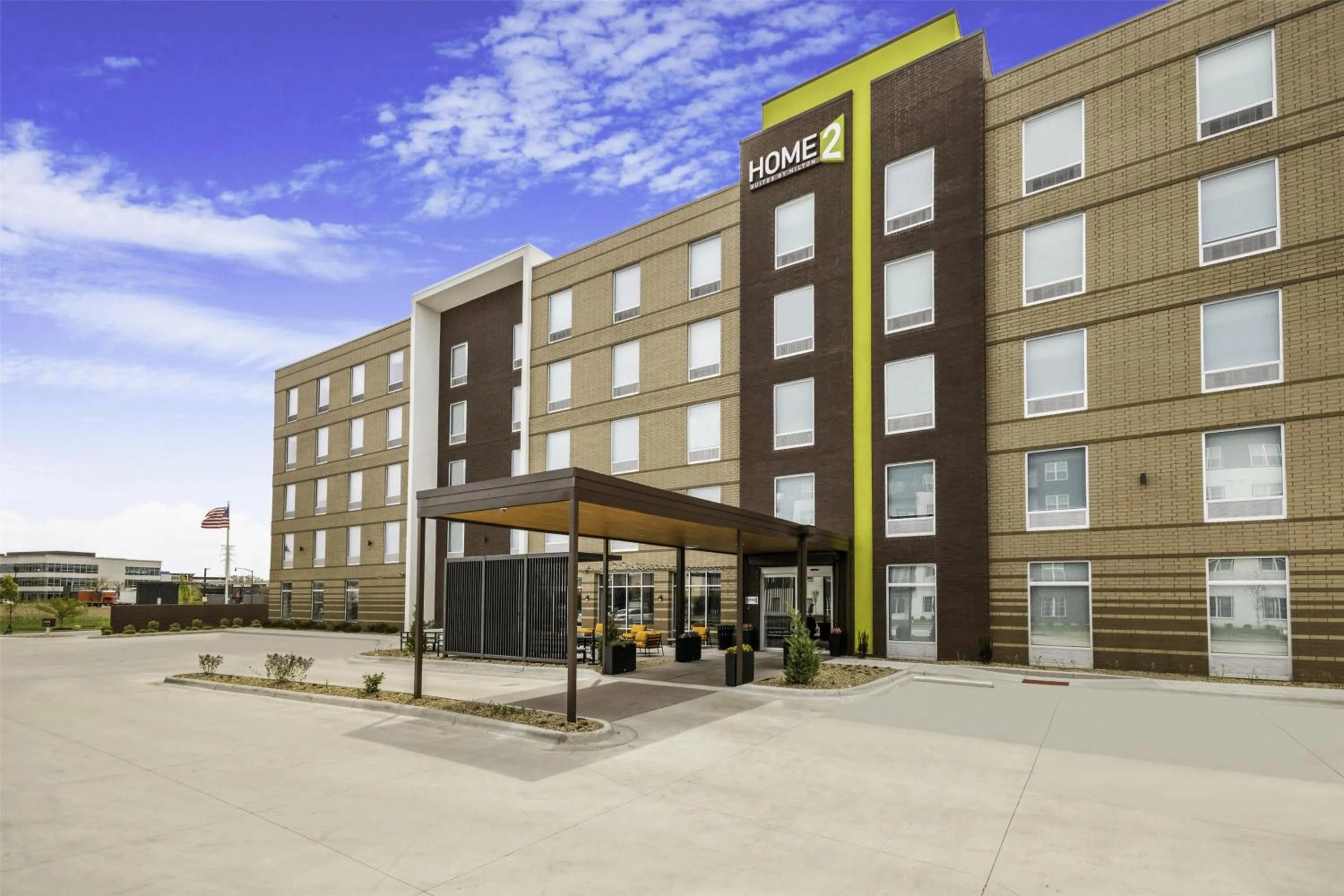 Property building in Home2 Suites By Hilton Cincinnati Midtown Oakley