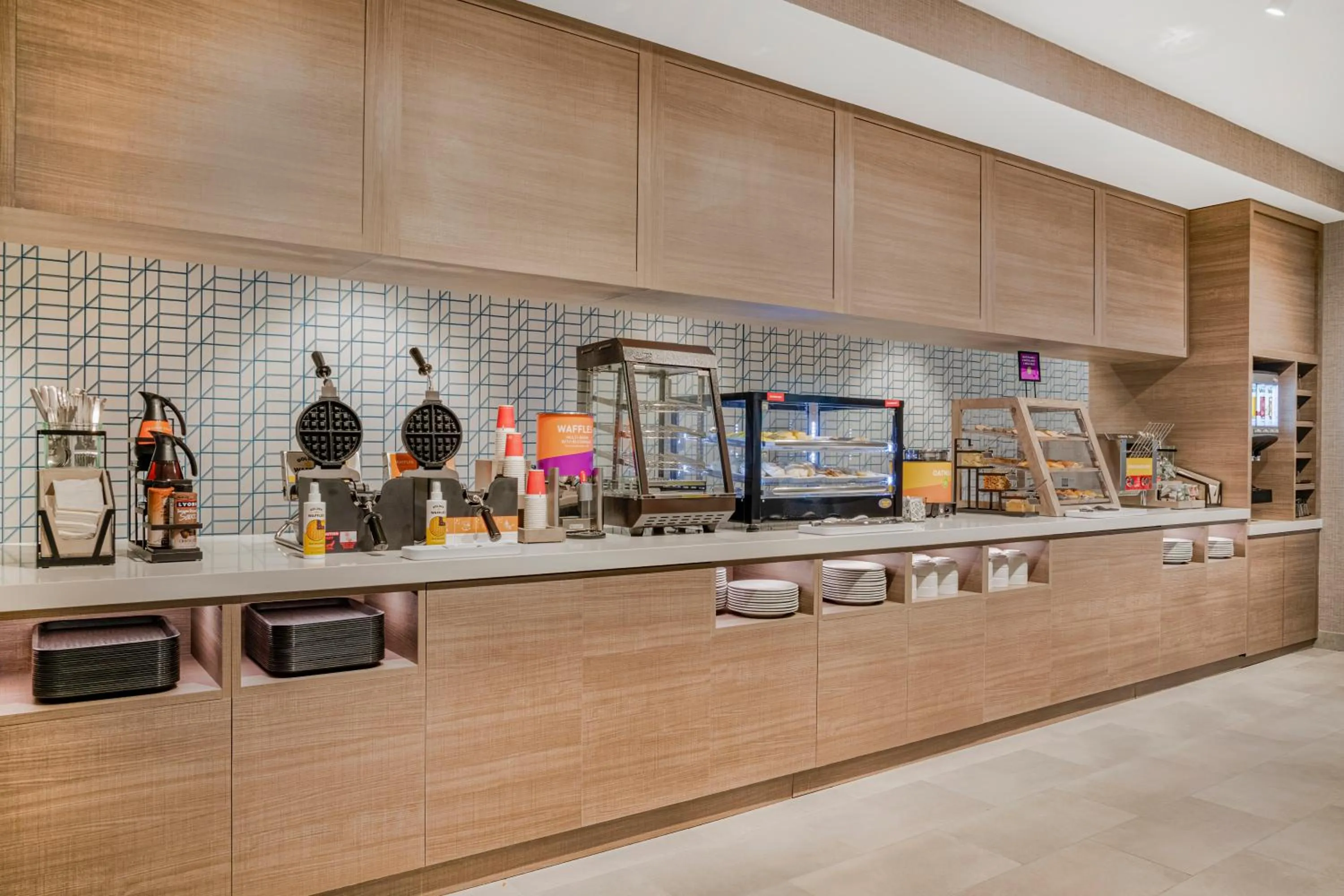 Breakfast in Home2 Suites By Hilton Boone