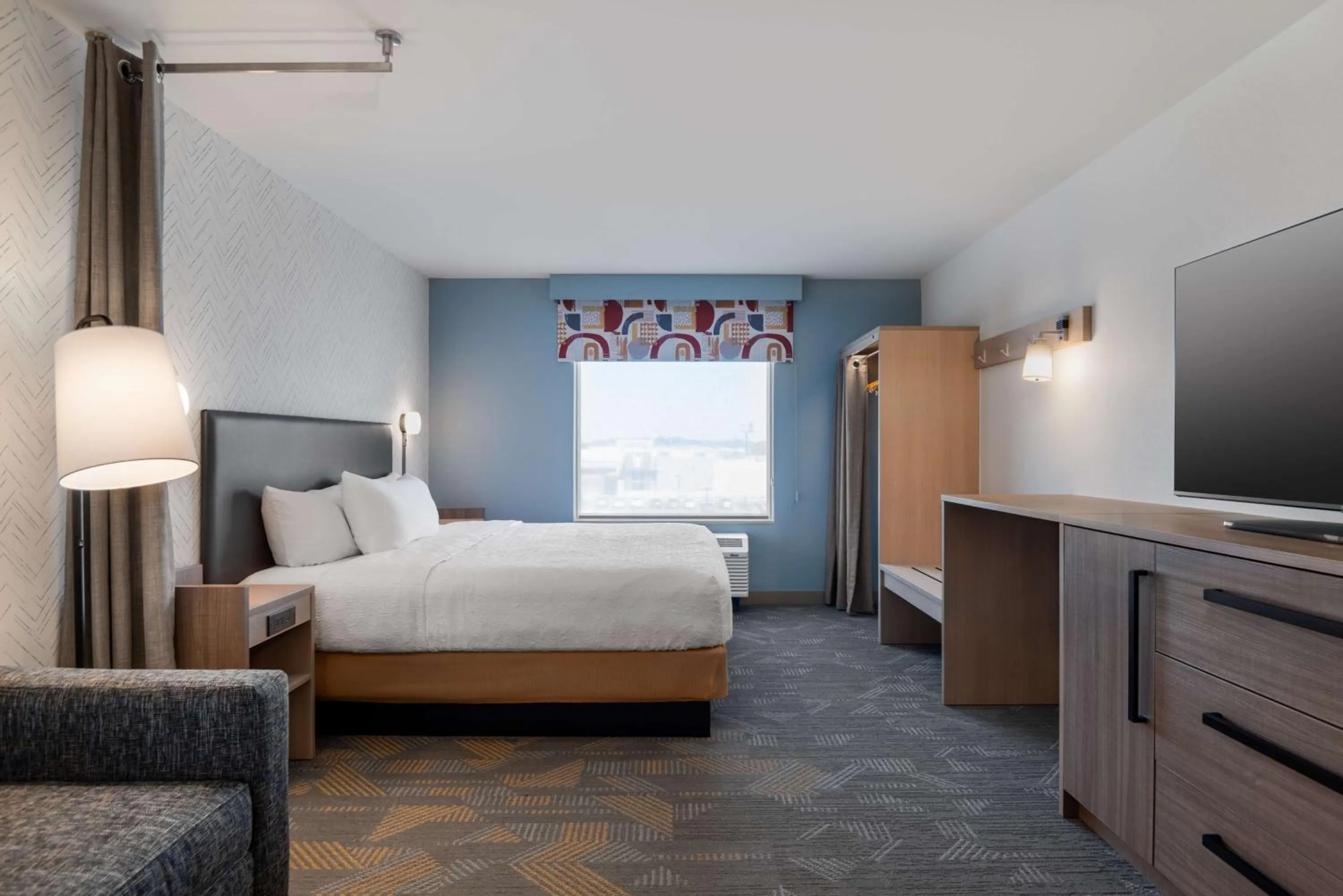 Bed in Home2 Suites By Hilton Troy, Al