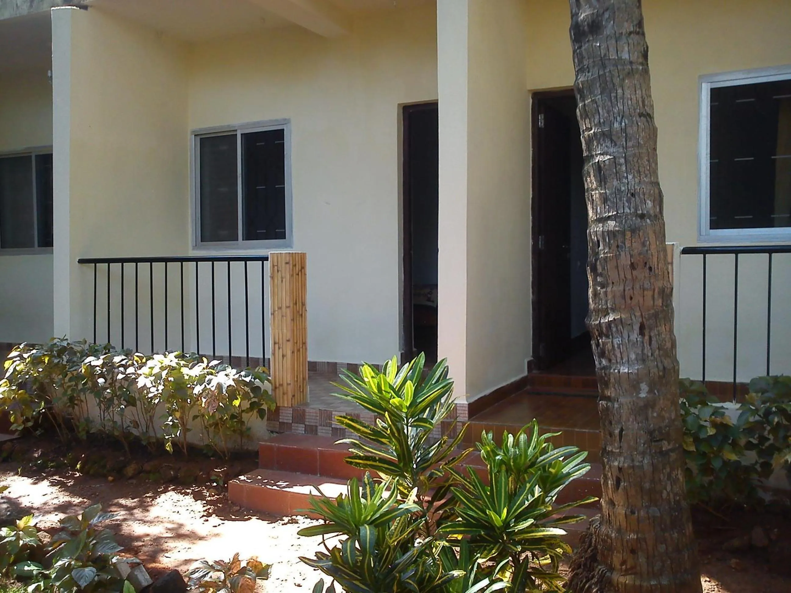 Facade/entrance in Adilson Guest House